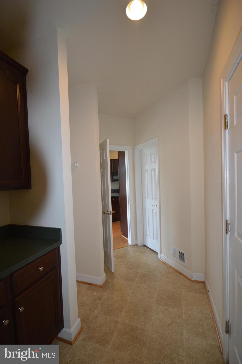 DEERFIELD VILLAGE - Residential Lease