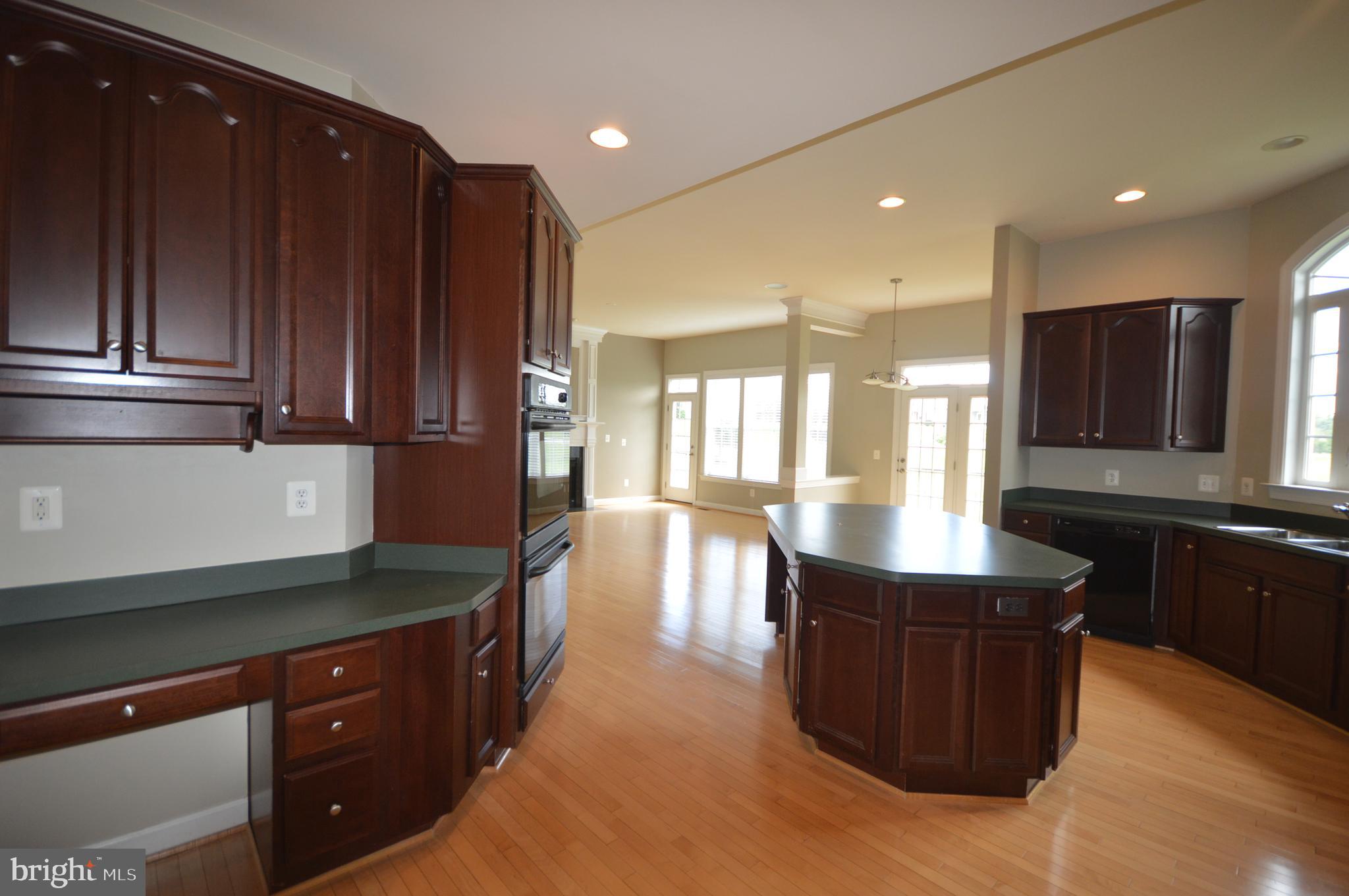 DEERFIELD VILLAGE - Residential Lease