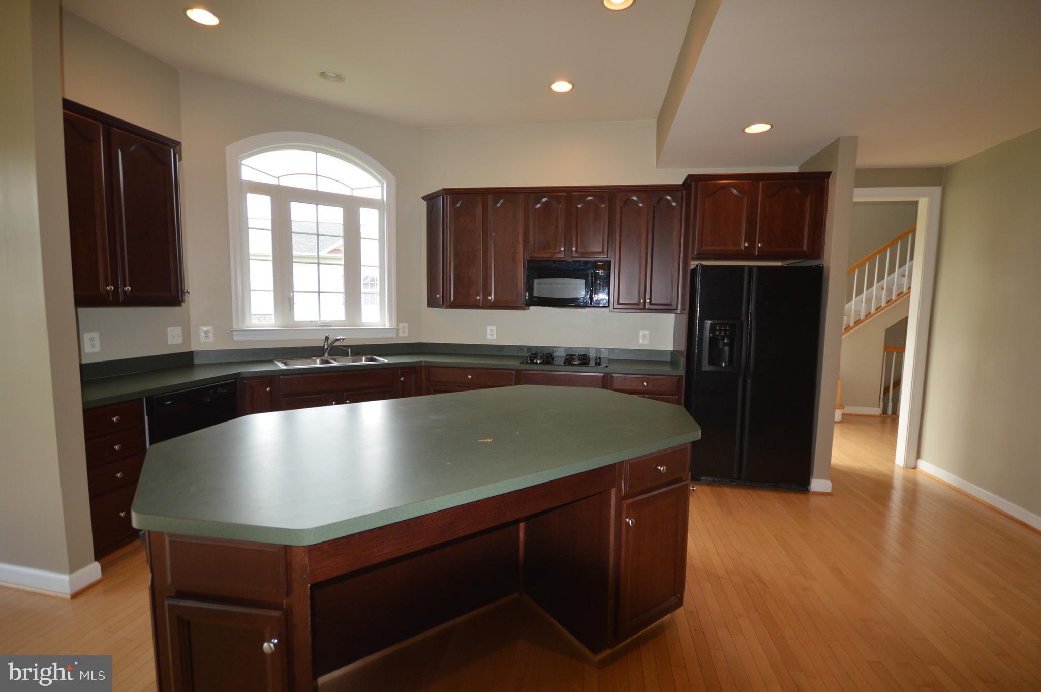 DEERFIELD VILLAGE - Residential Lease