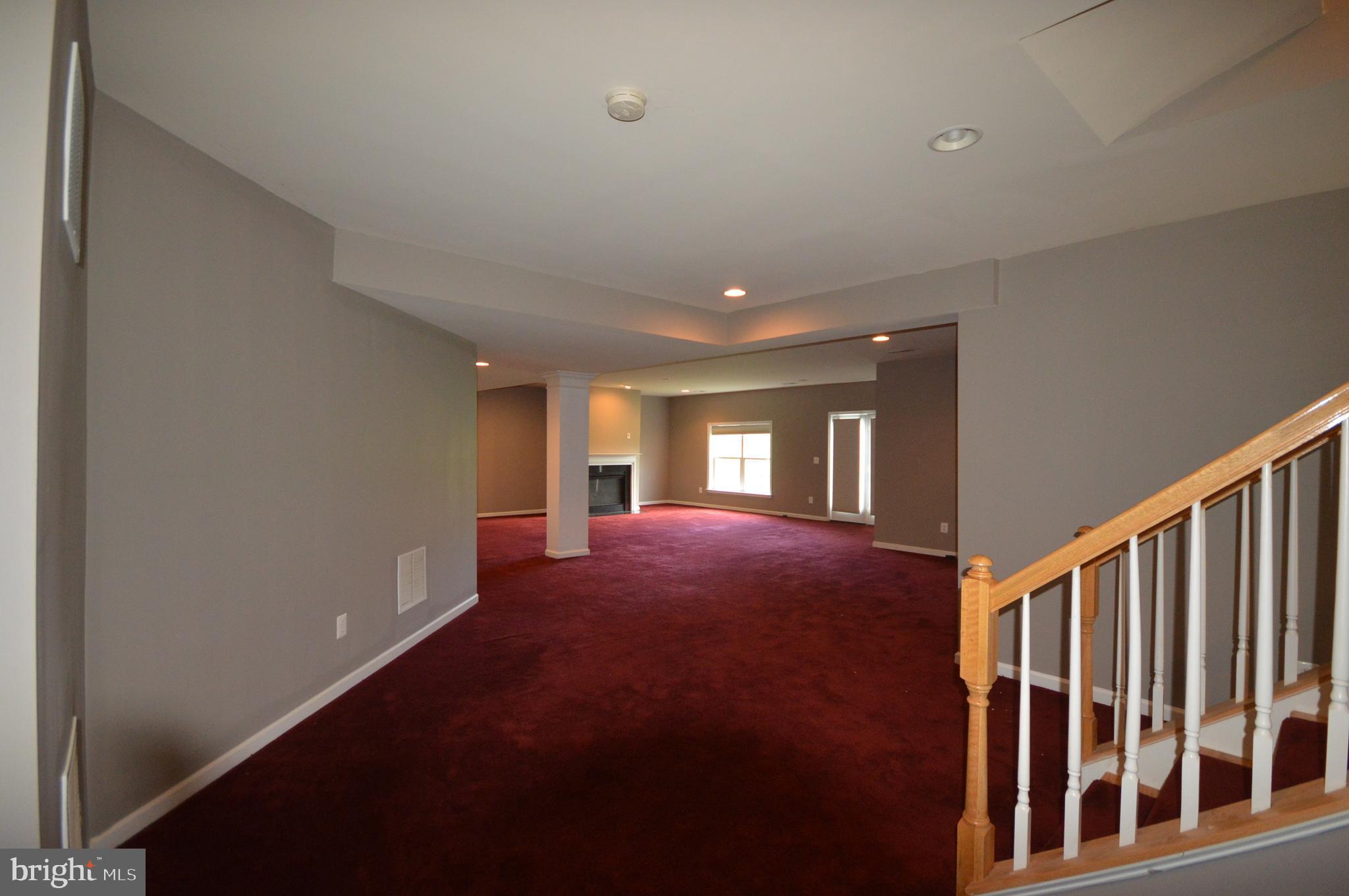 DEERFIELD VILLAGE - Residential Lease