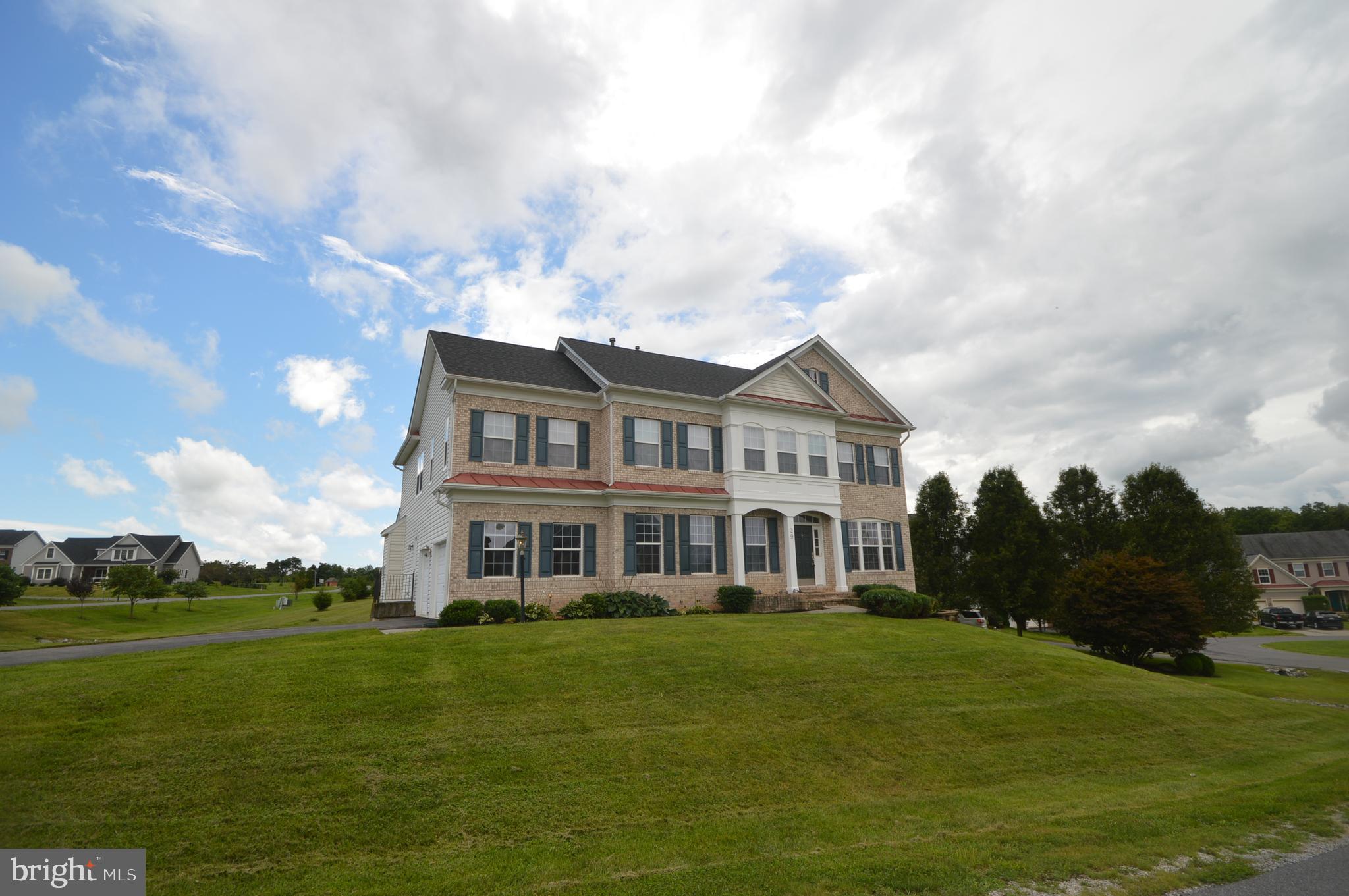 DEERFIELD VILLAGE - Residential Lease