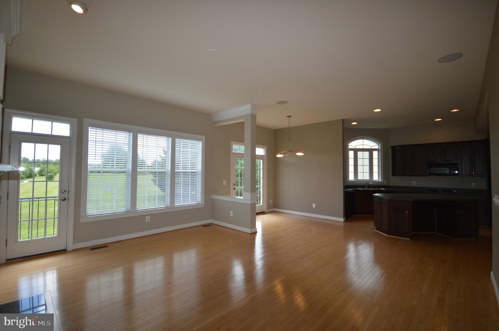 DEERFIELD VILLAGE - Residential Lease