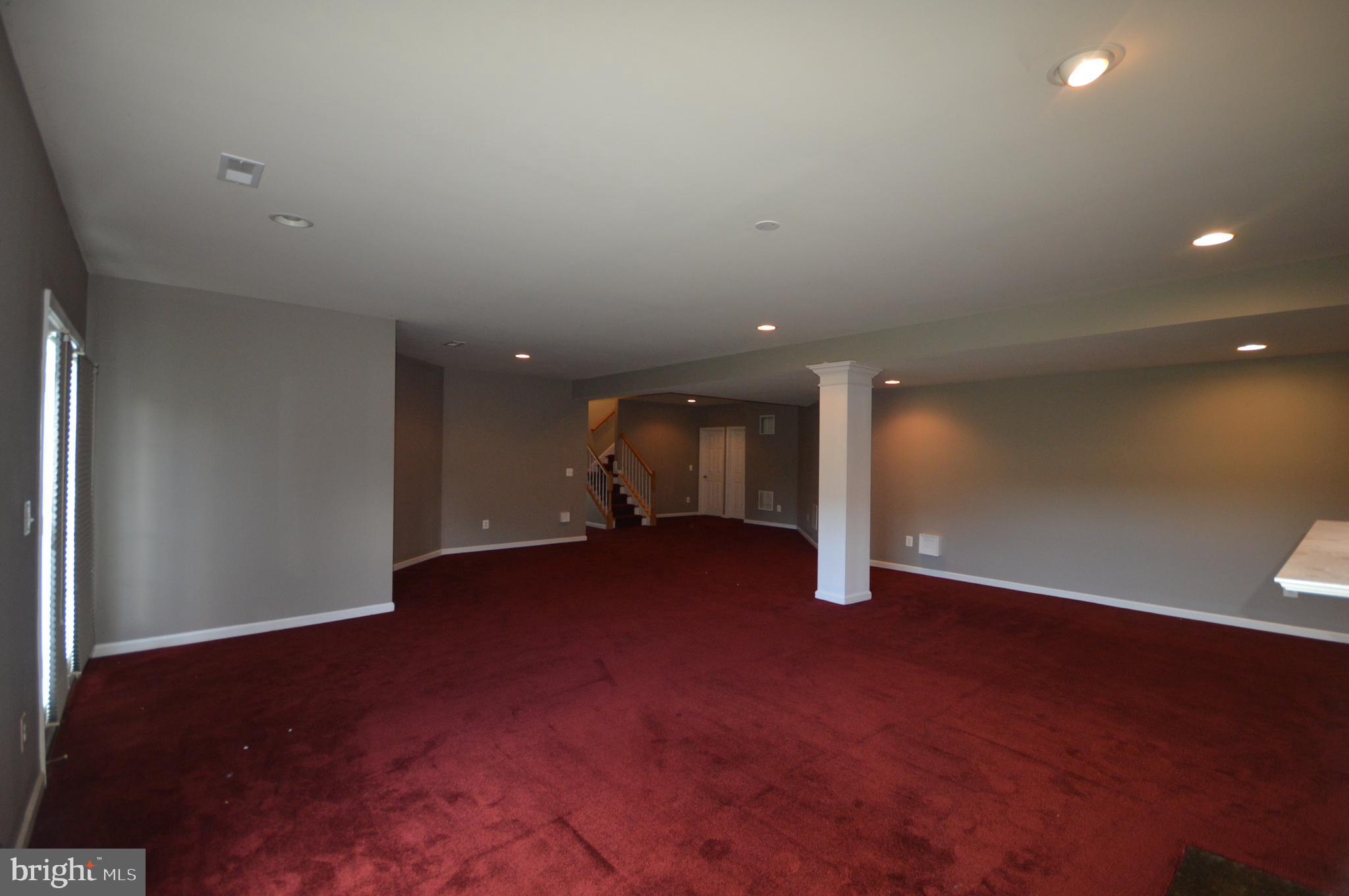 DEERFIELD VILLAGE - Residential Lease