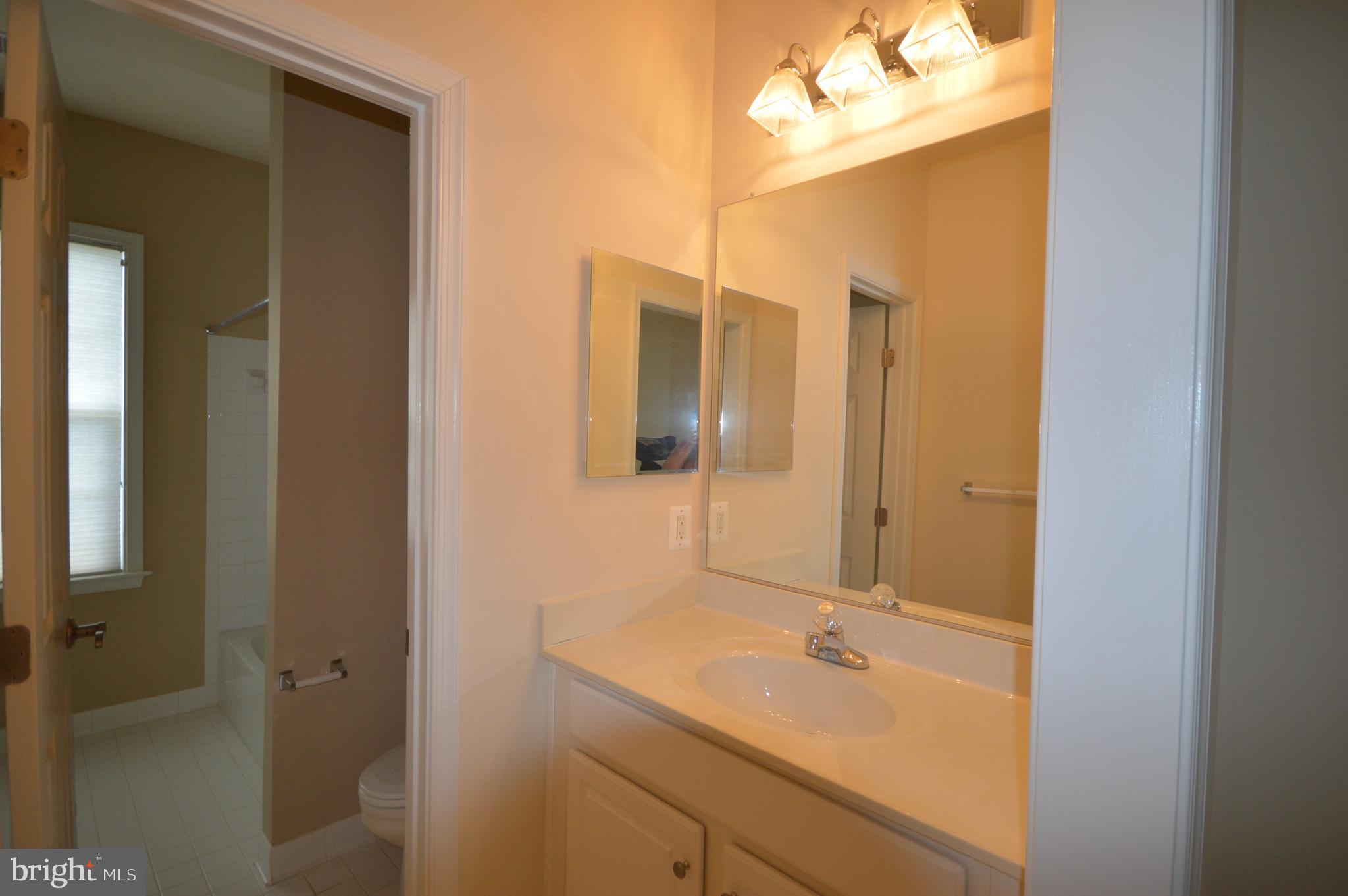 DEERFIELD VILLAGE - Residential Lease