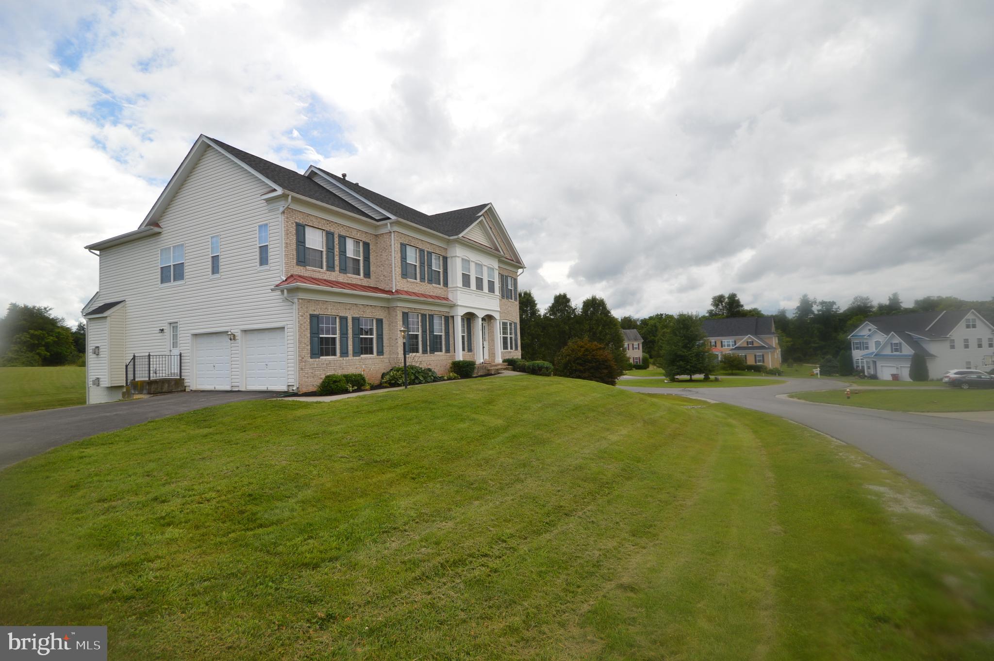 DEERFIELD VILLAGE - Residential Lease