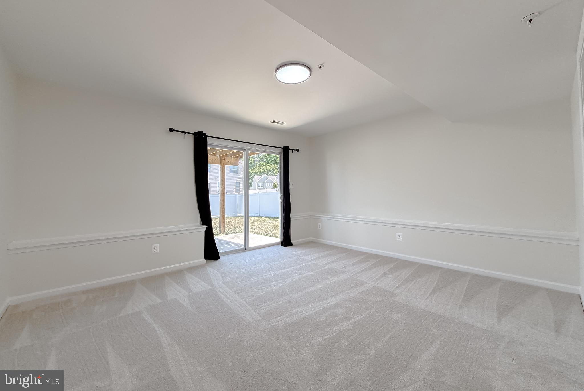 ELIZABETH HILLS - Residential