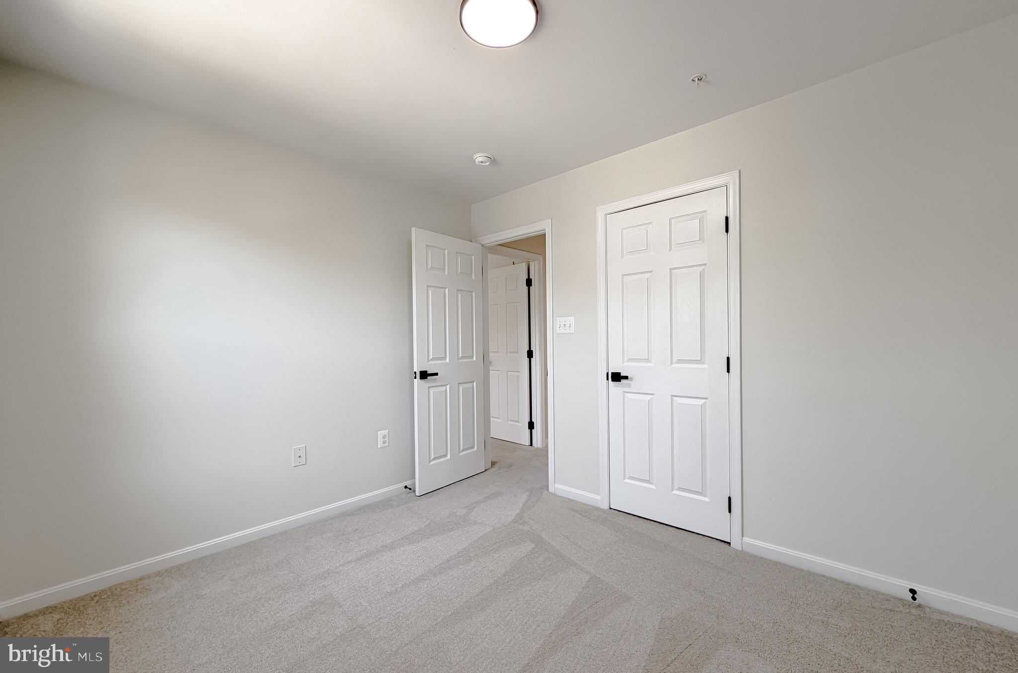 ELIZABETH HILLS - Residential