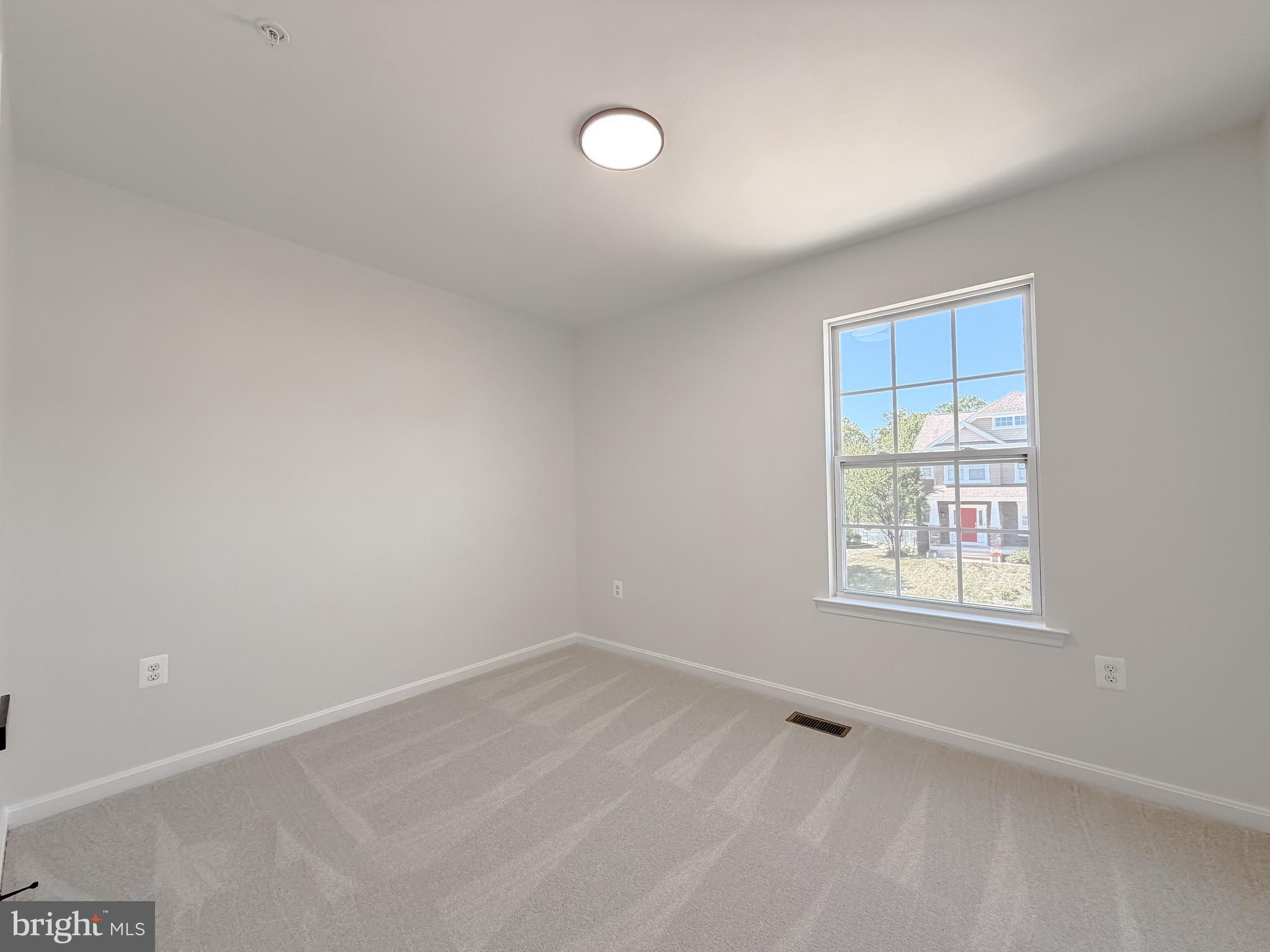 ELIZABETH HILLS - Residential