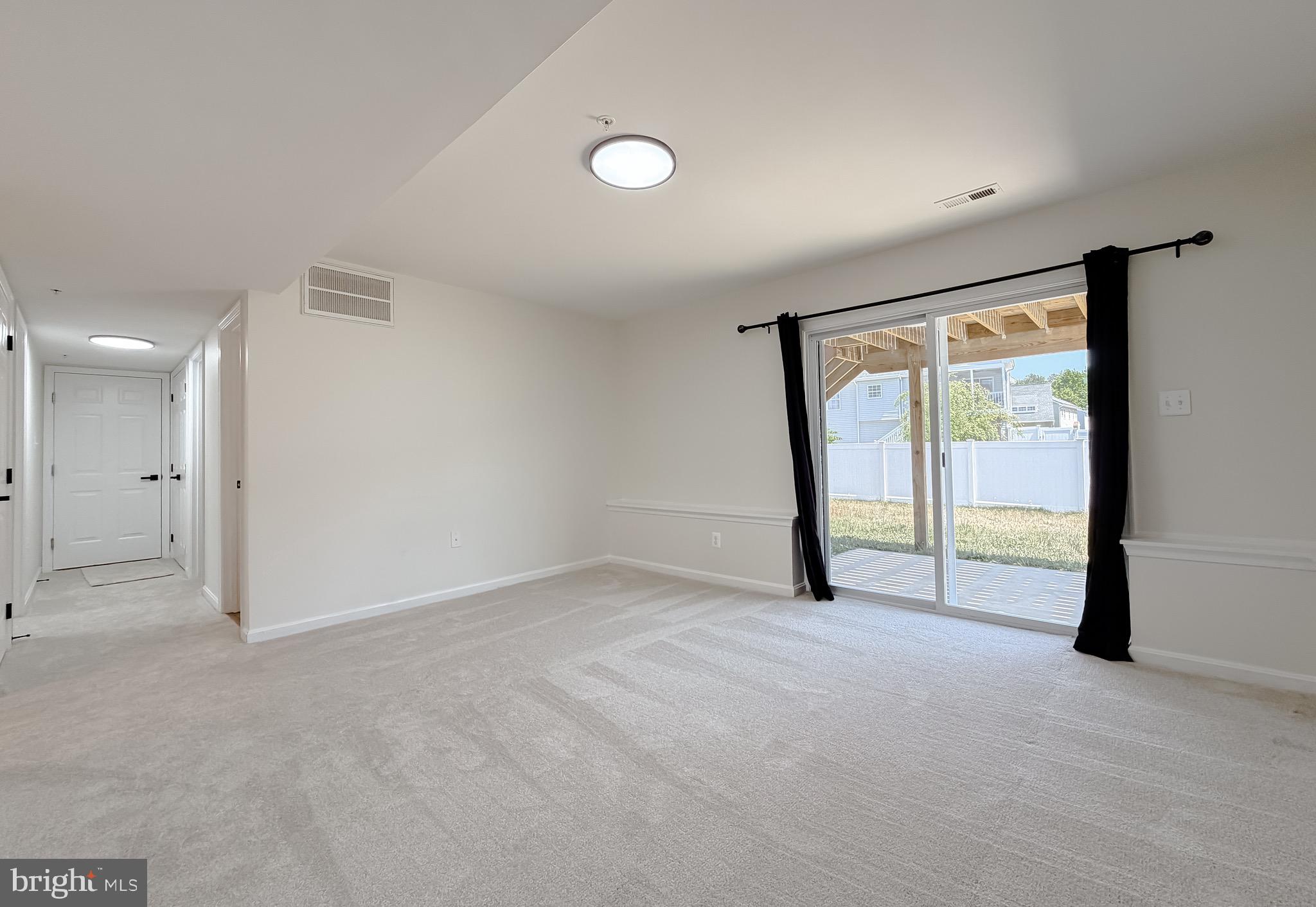 ELIZABETH HILLS - Residential