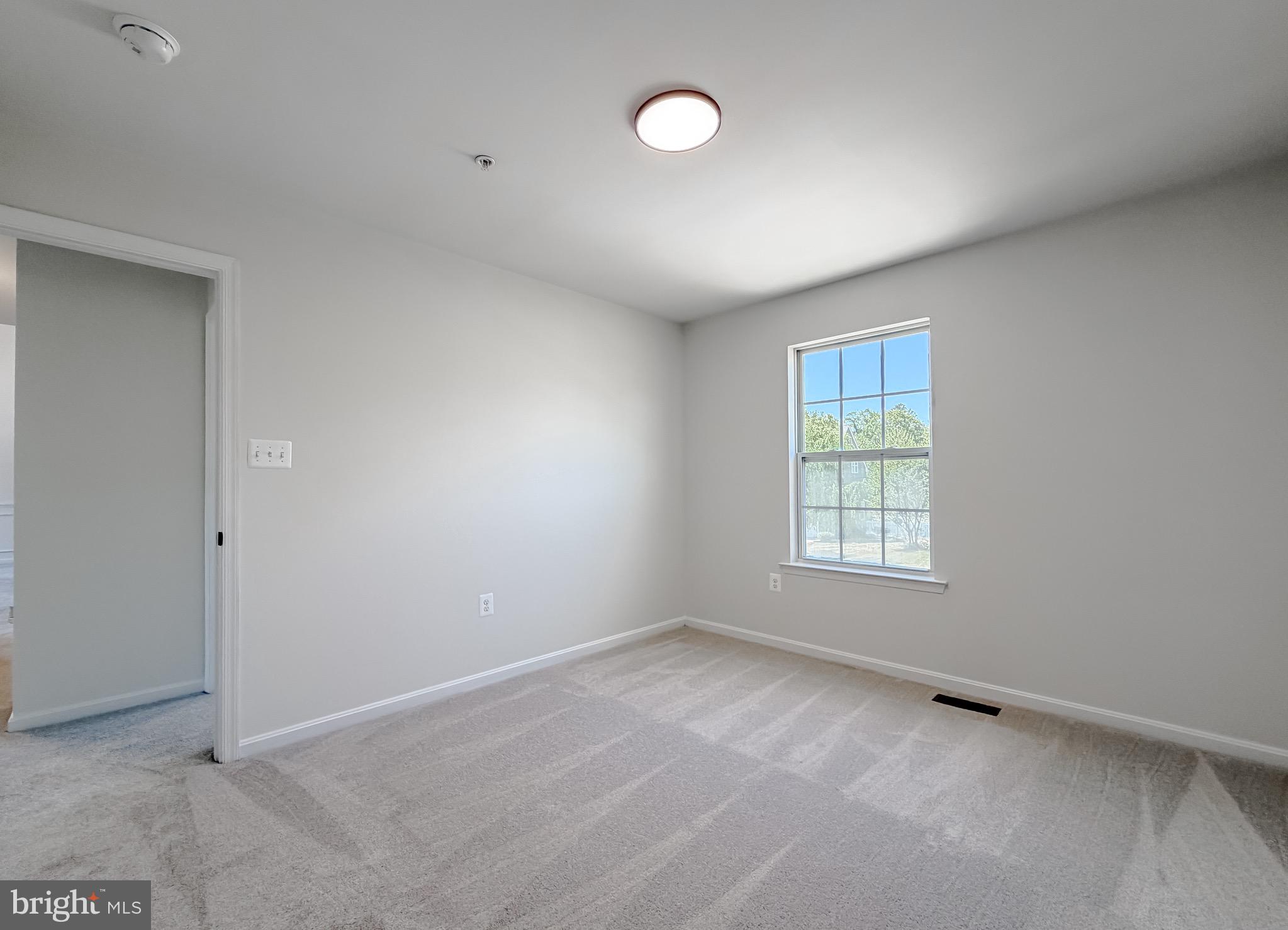 ELIZABETH HILLS - Residential