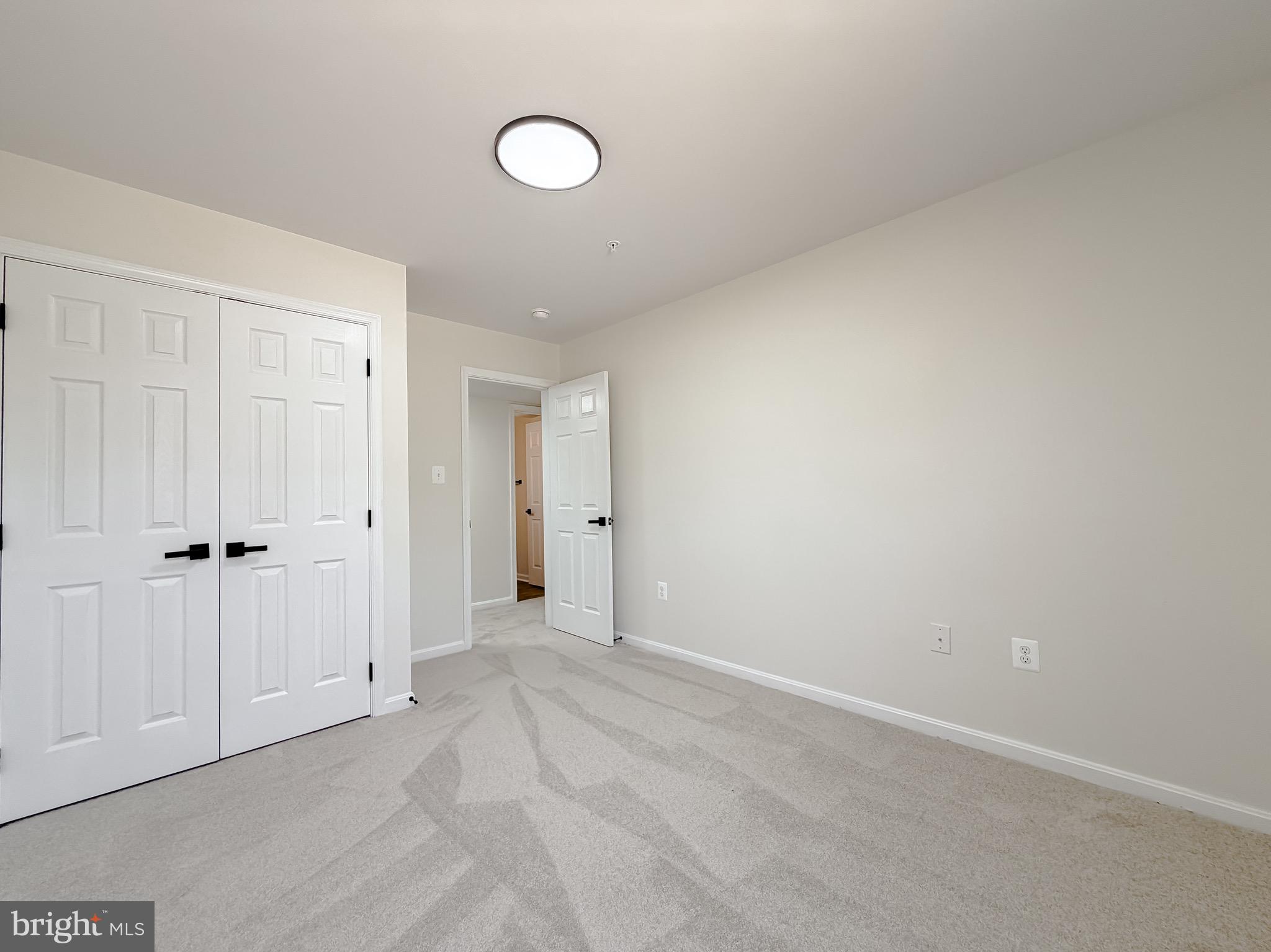 ELIZABETH HILLS - Residential