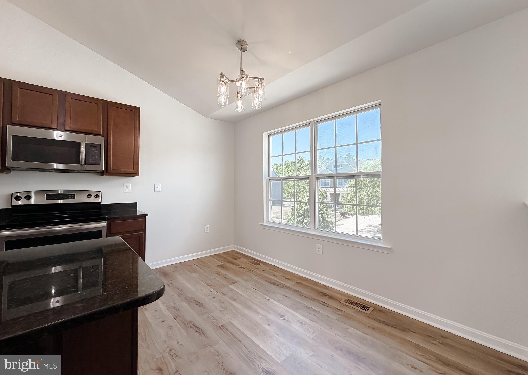 ELIZABETH HILLS - Residential