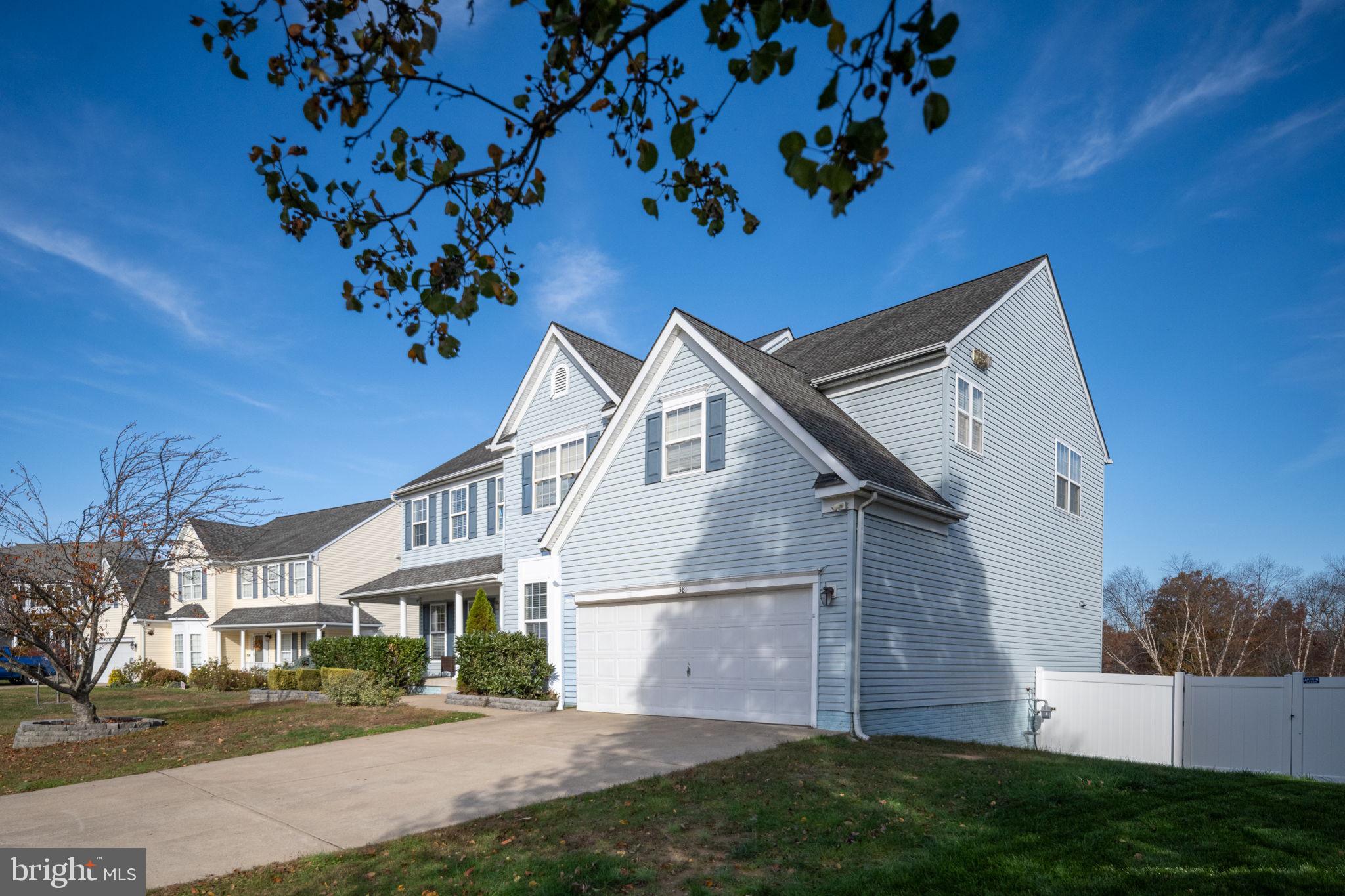 AUSTIN RIDGE - Residential