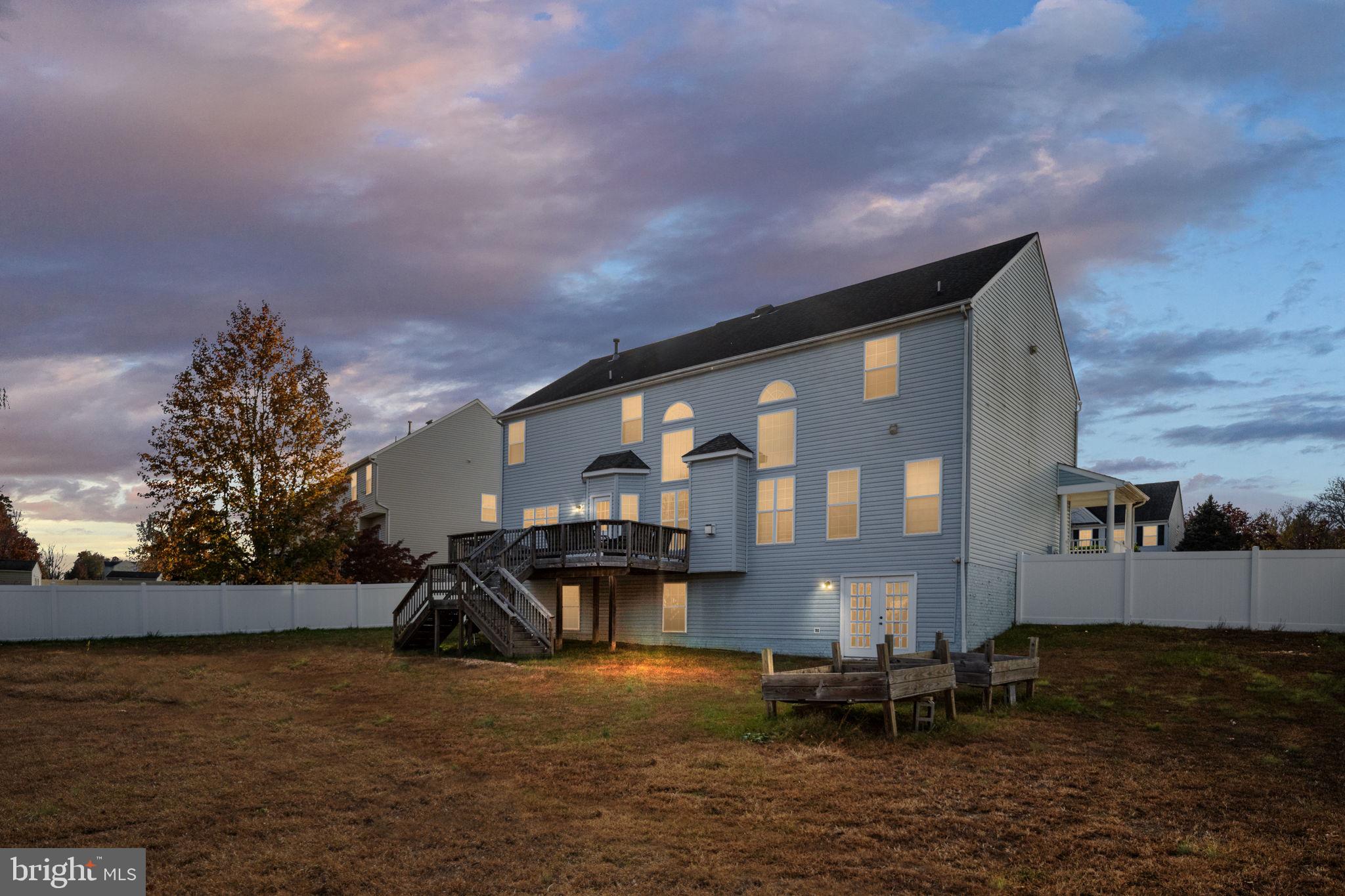 AUSTIN RIDGE - Residential