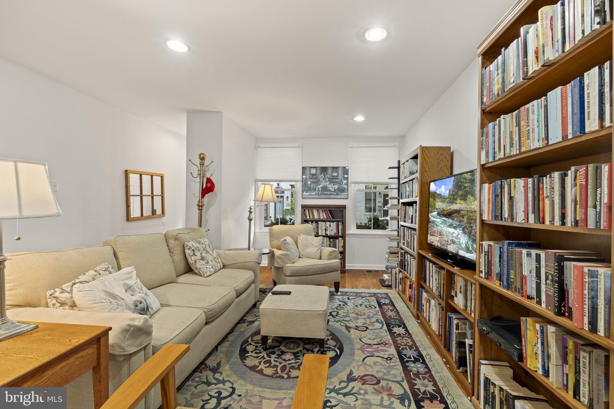 1913 CARPENTER STREET