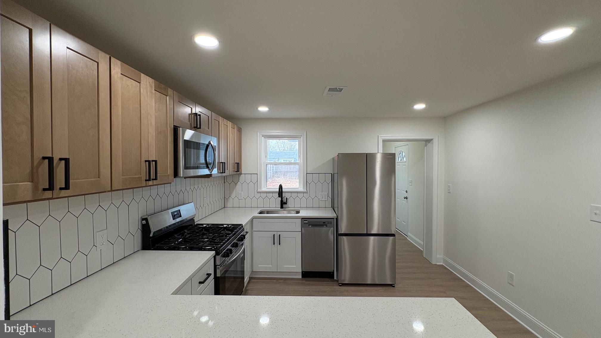 GLEN BURNIE HEIGHTS - Residential