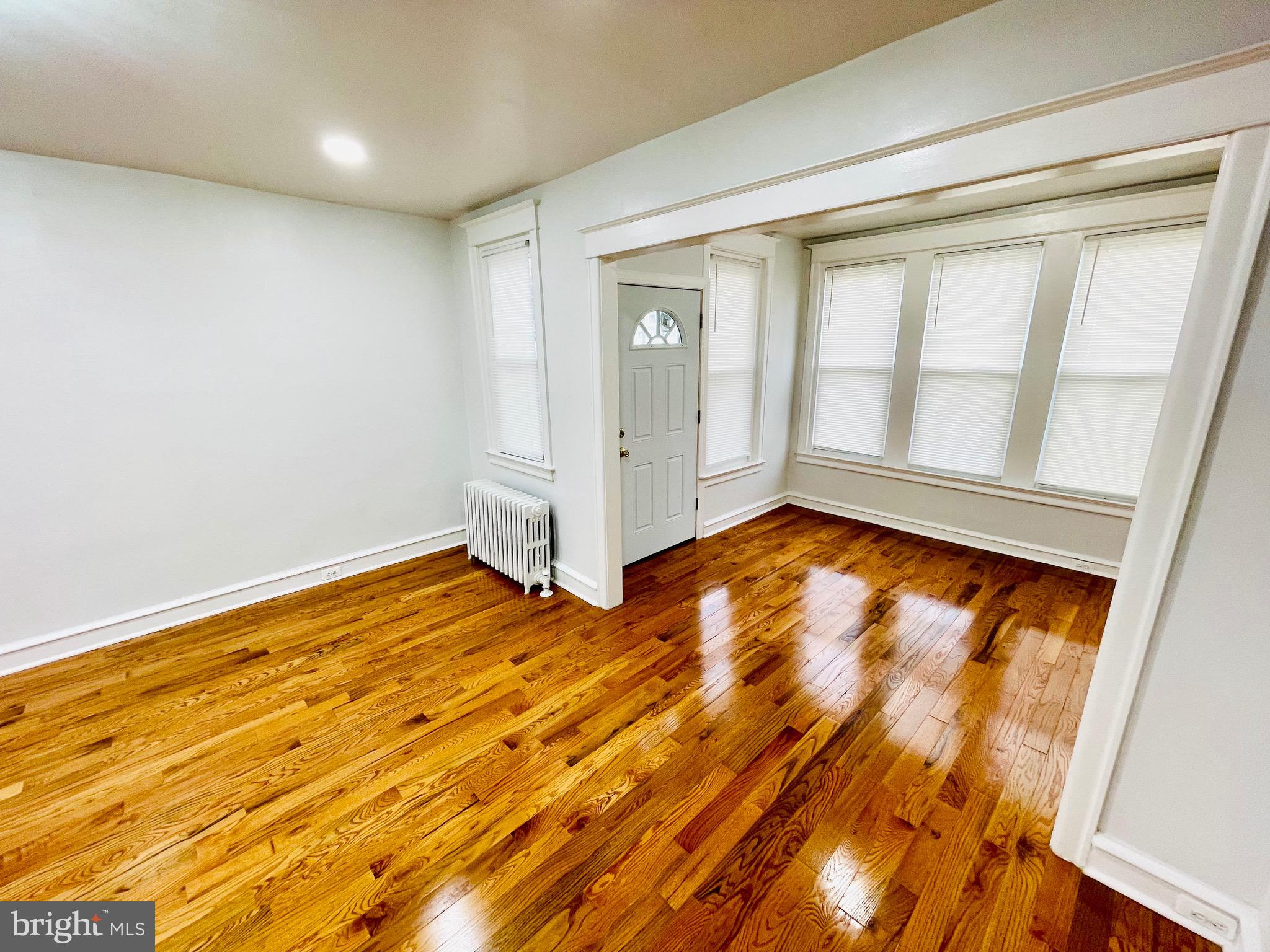 102 W SPENCER AVENUE