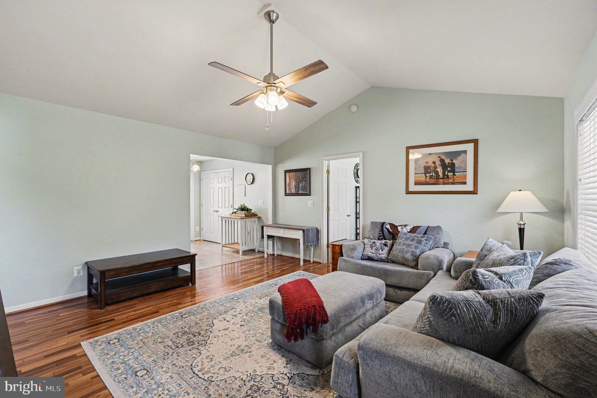 POTOMAC SHORES - Residential