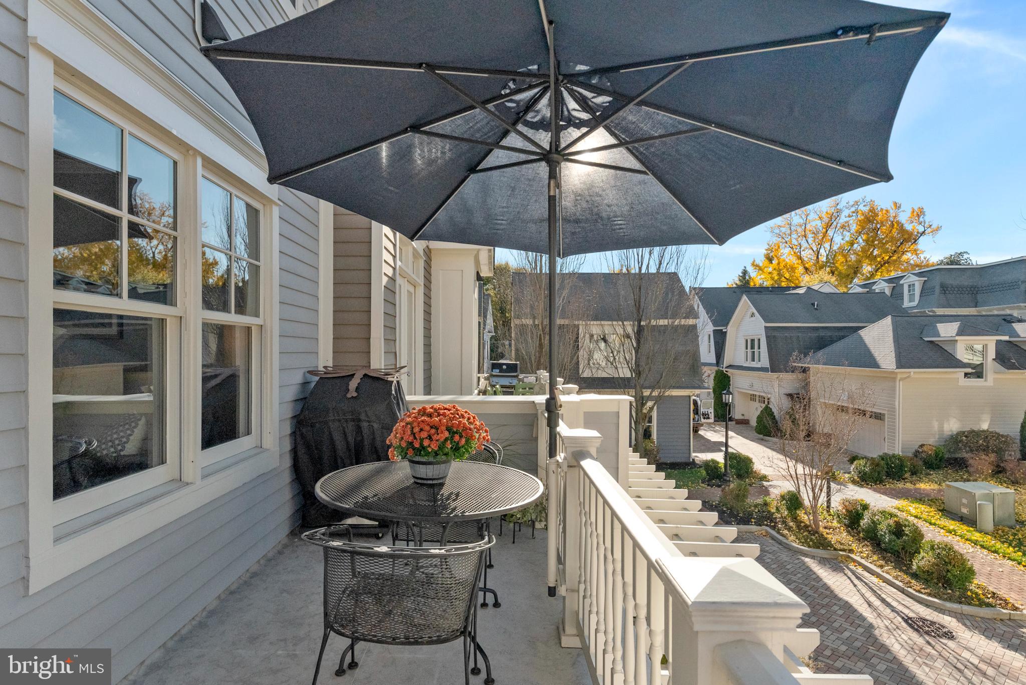 HISTORIC DISTRICT - Residential