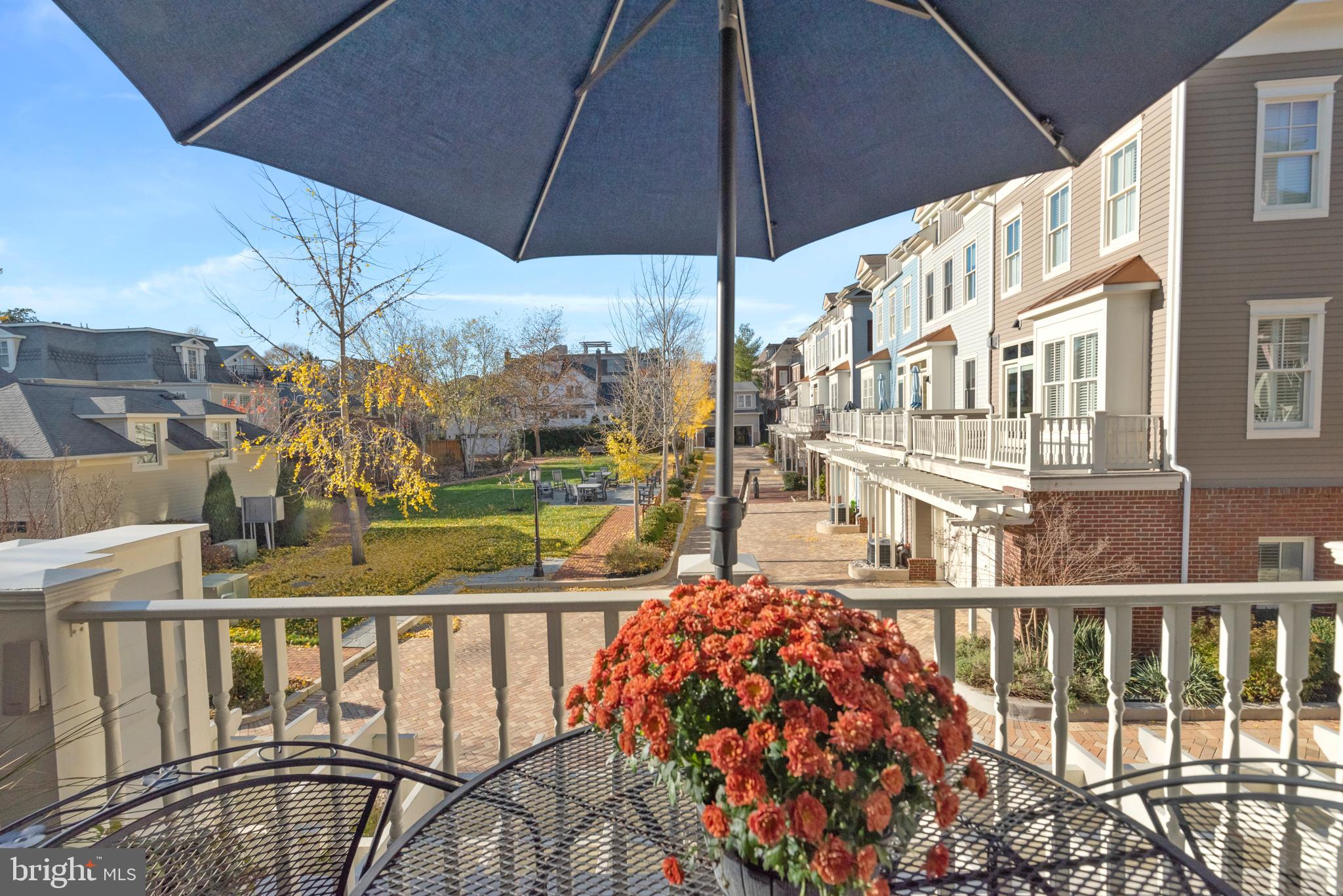 HISTORIC DISTRICT - Residential