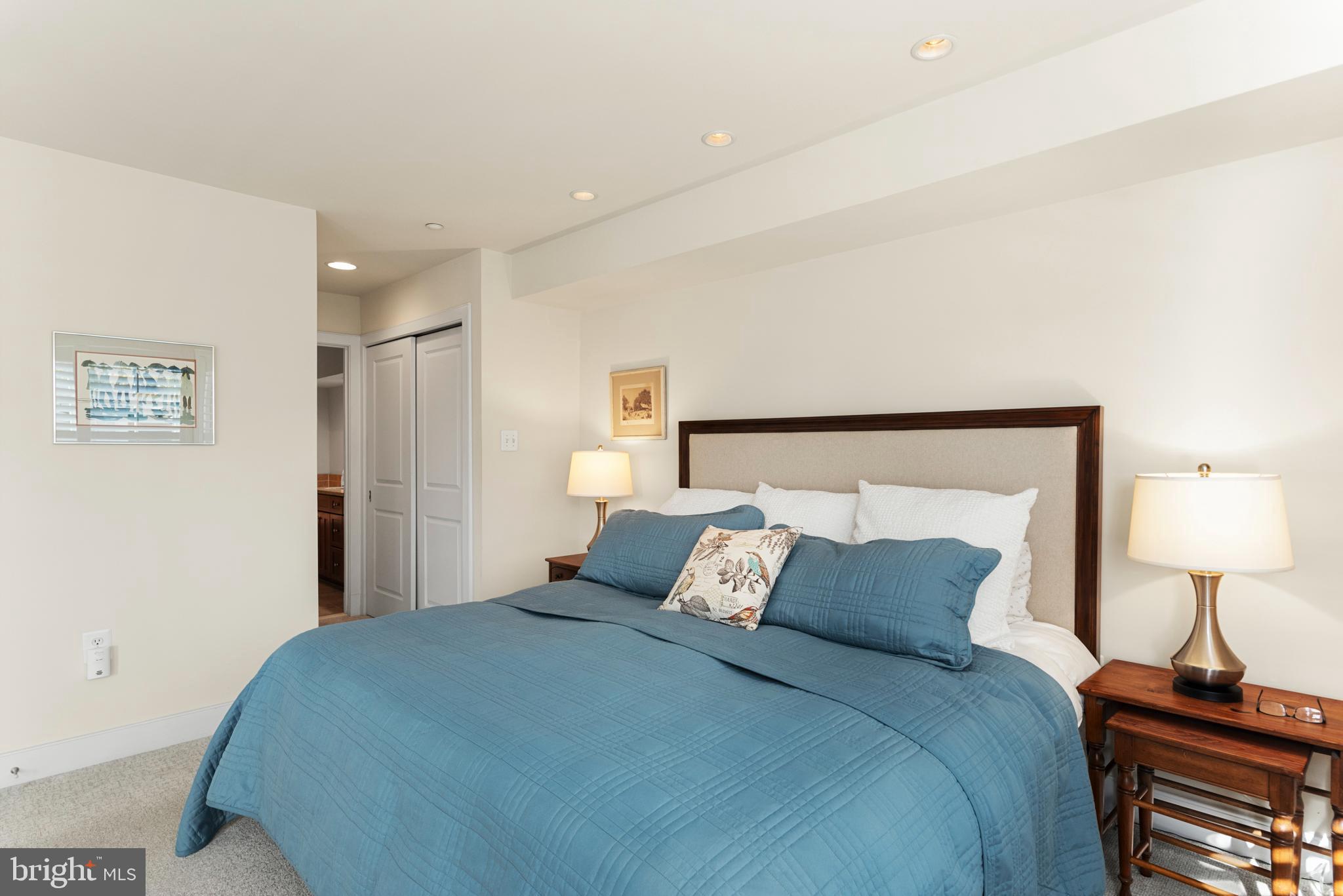 HISTORIC DISTRICT - Residential