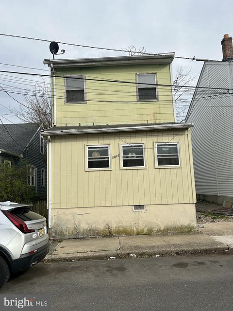 Homes For Sale - 1012 N Willow Street<br/> Mercer County, TRENTON, NJ 08618