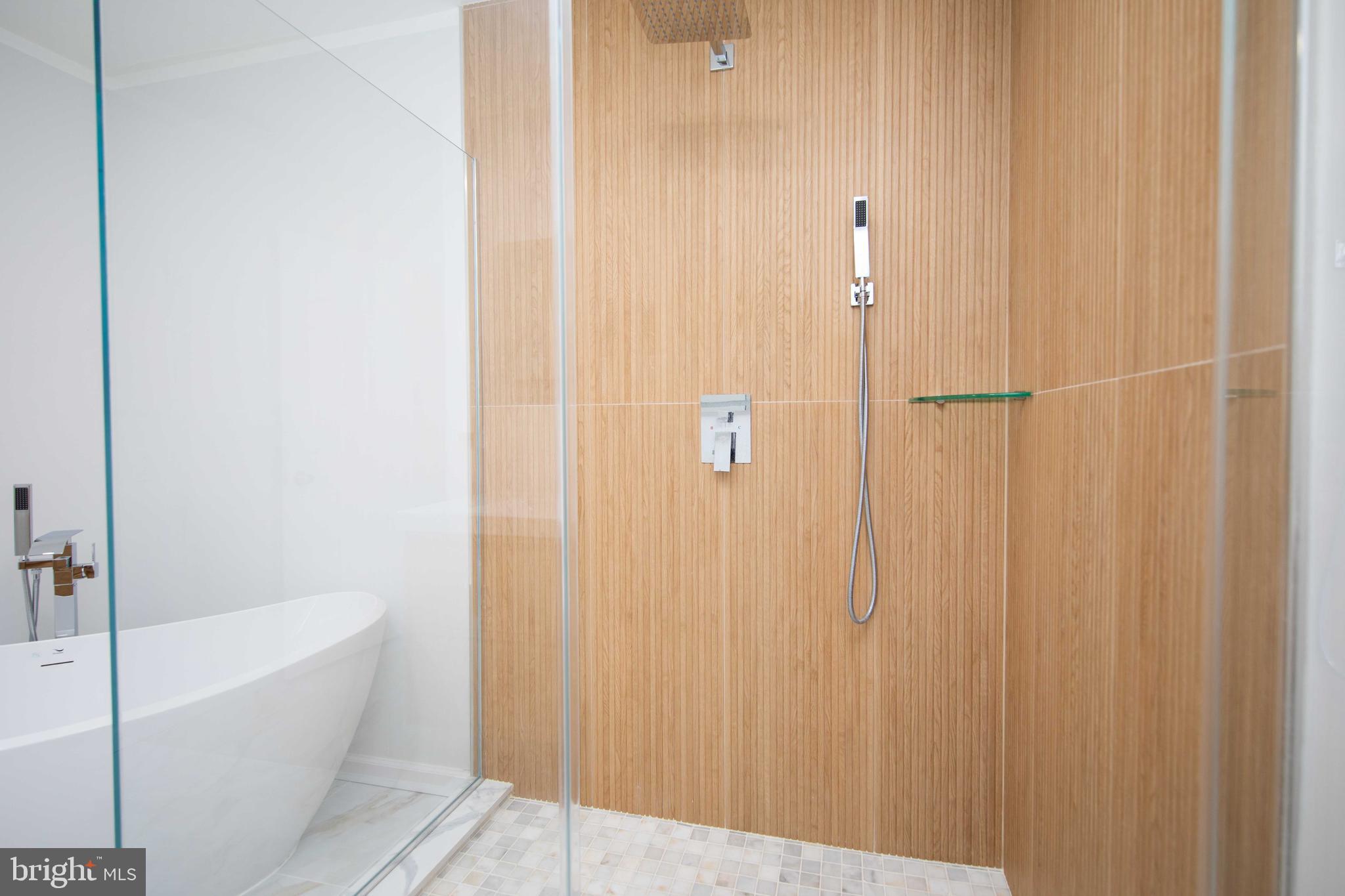 TYLER WALK - Residential