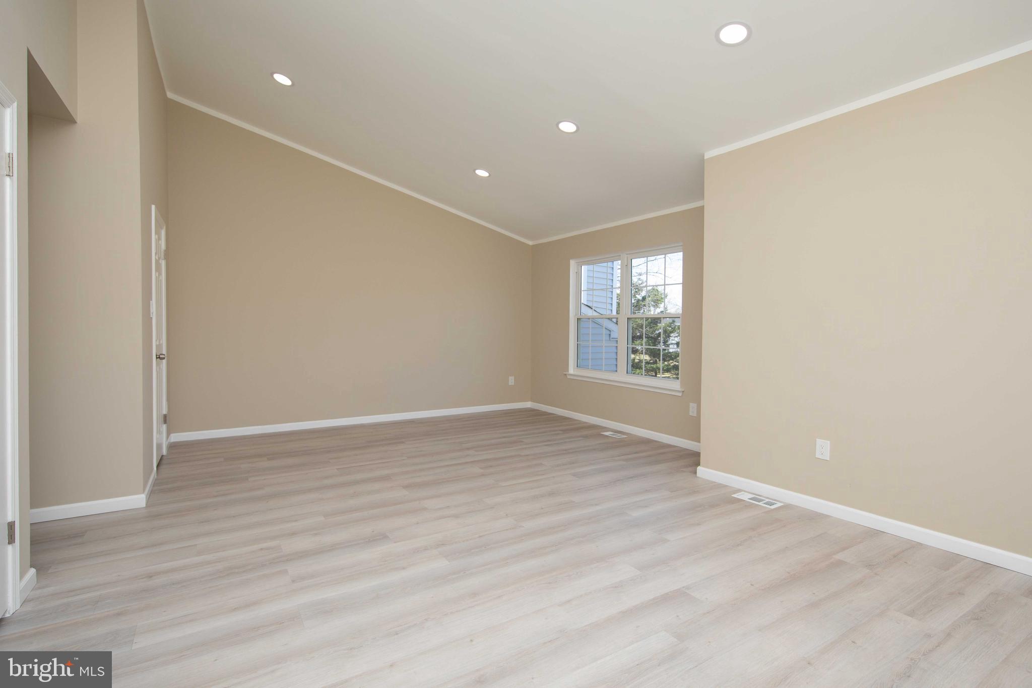 TYLER WALK - Residential