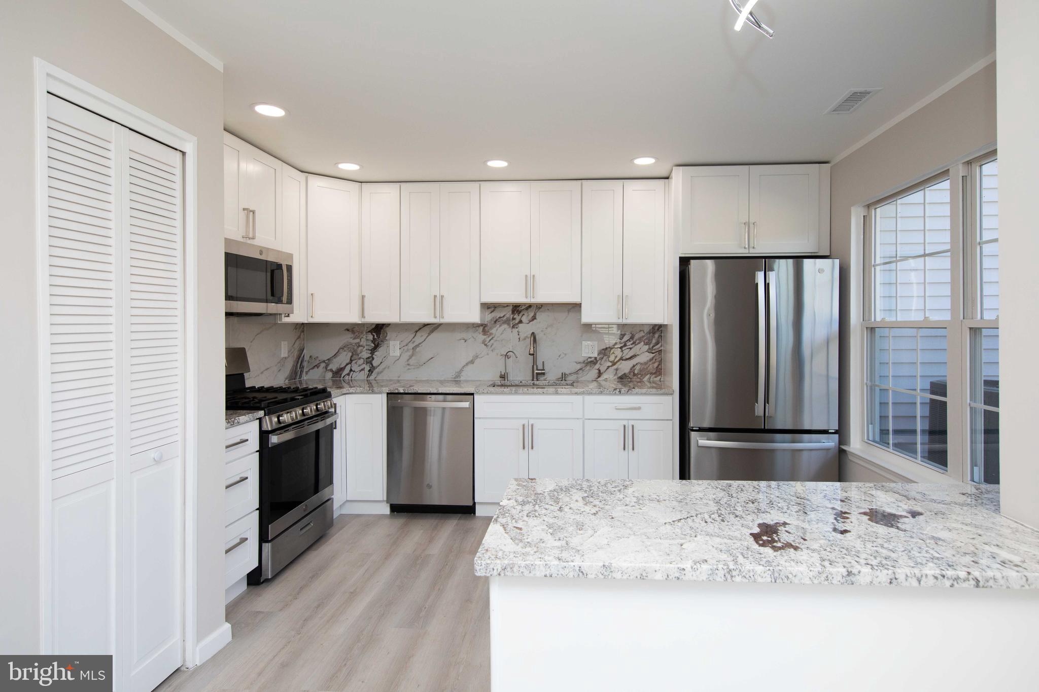 TYLER WALK - Residential