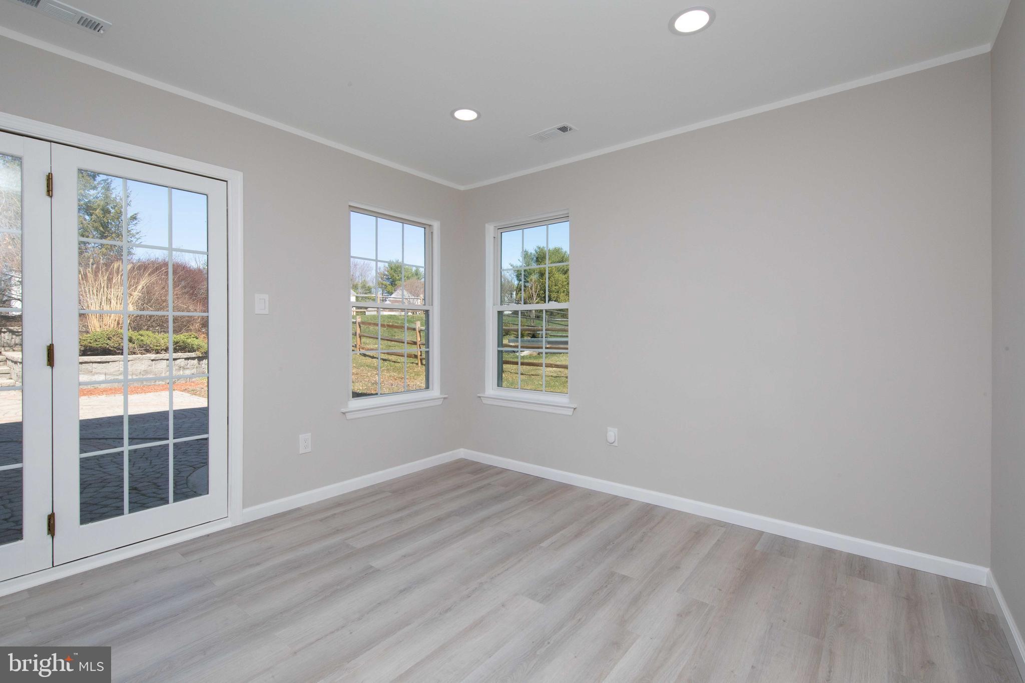 TYLER WALK - Residential