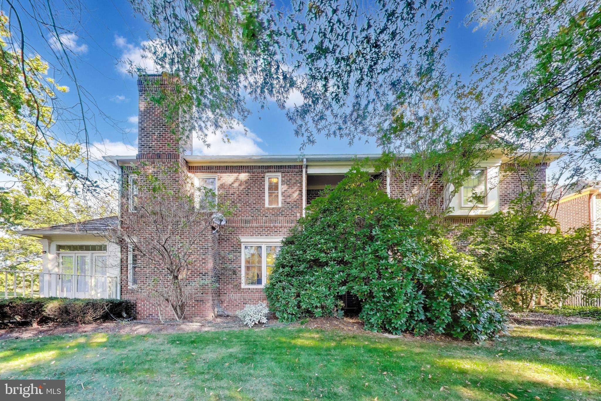 7806 FOX GATE COURT