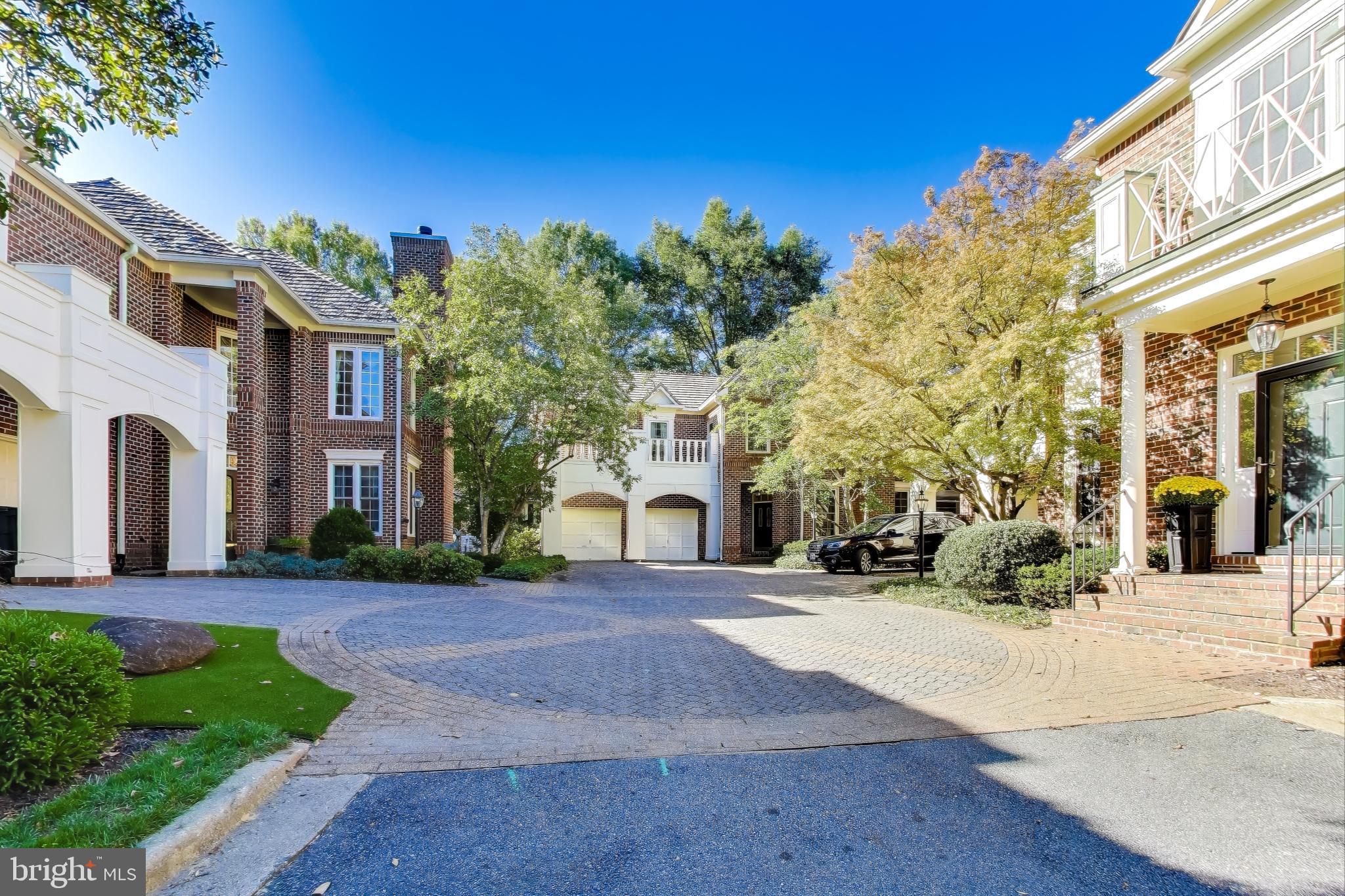 7806 FOX GATE COURT