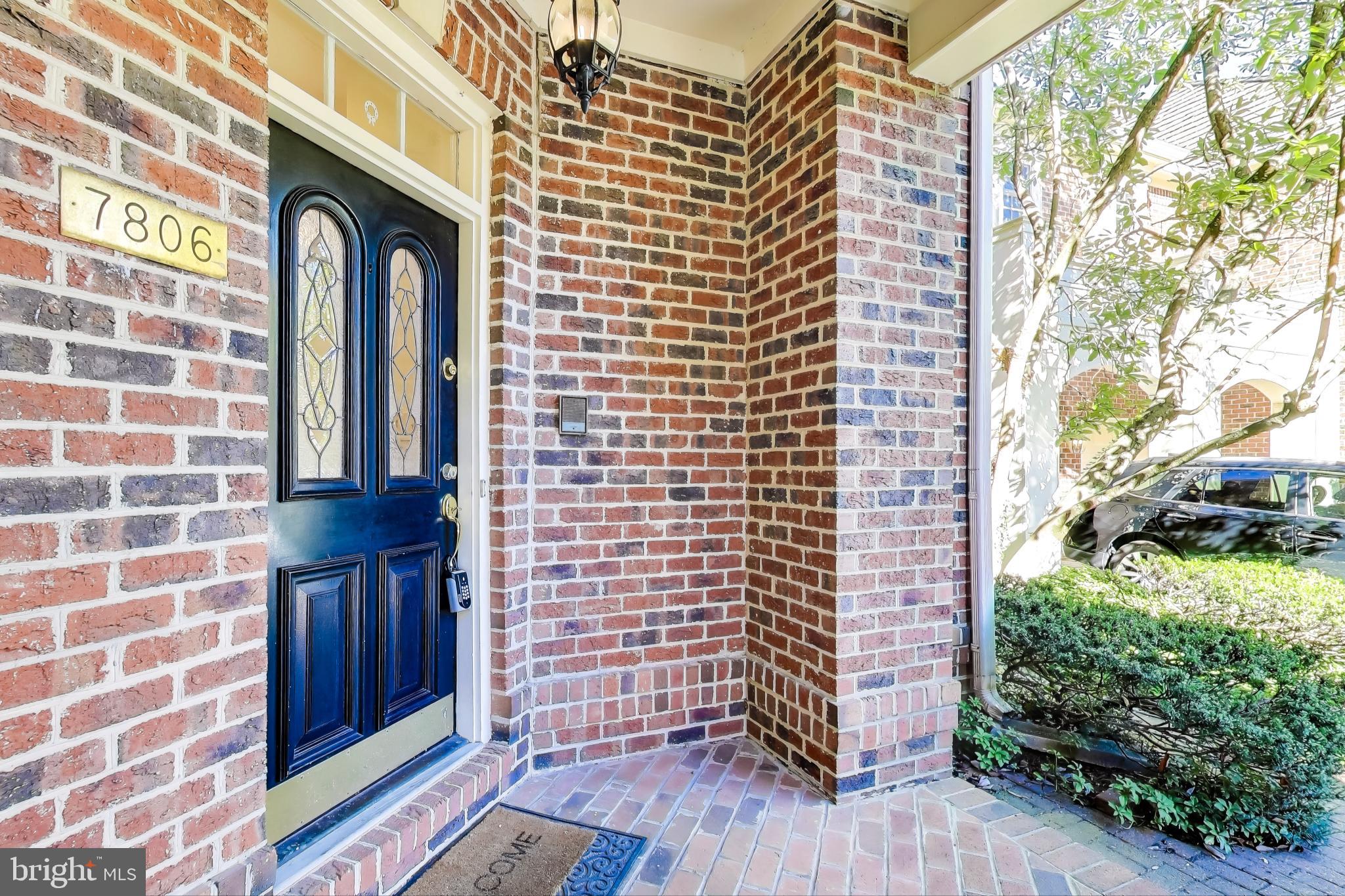 7806 FOX GATE COURT