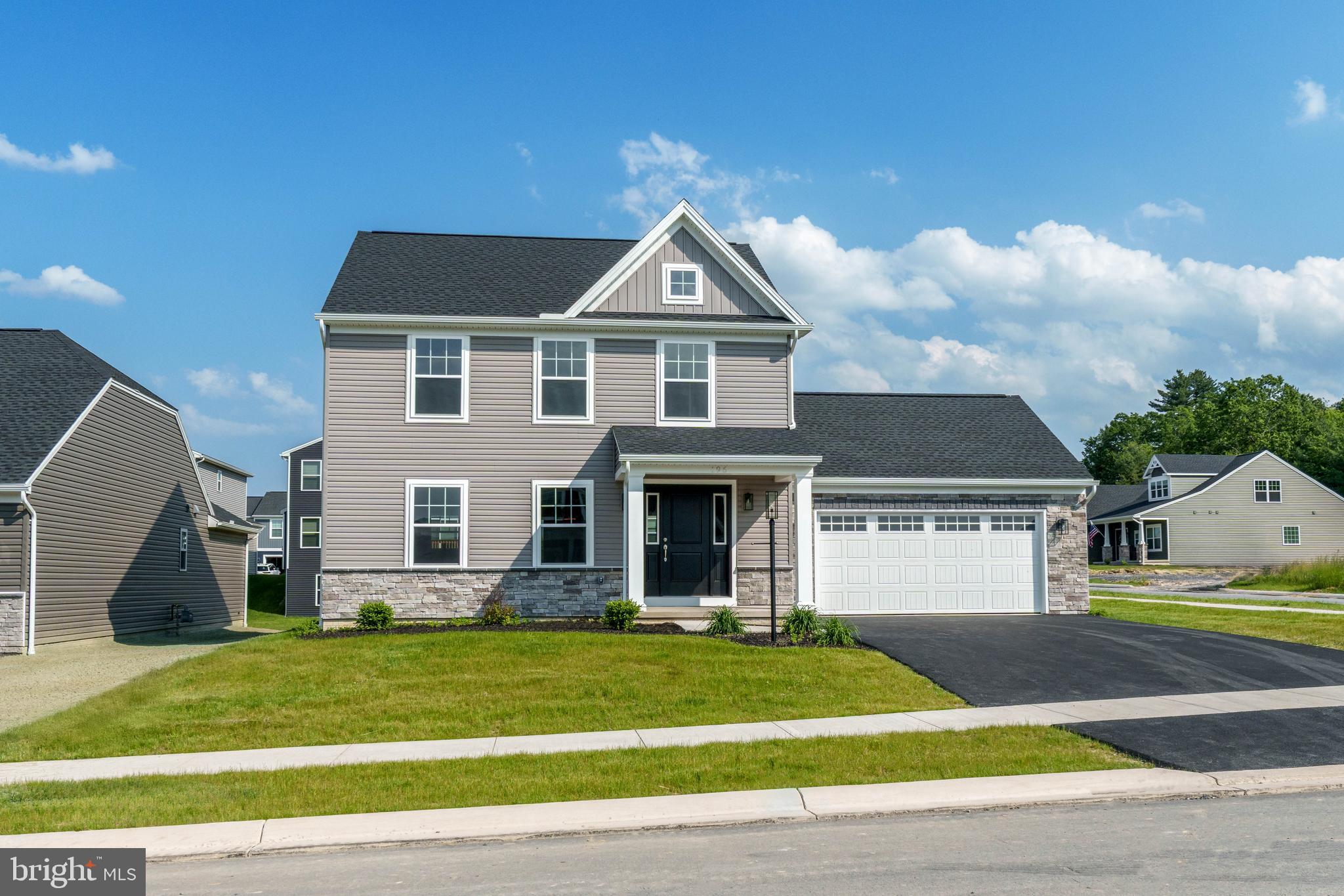 New construction home for sale in Grays Pointe!