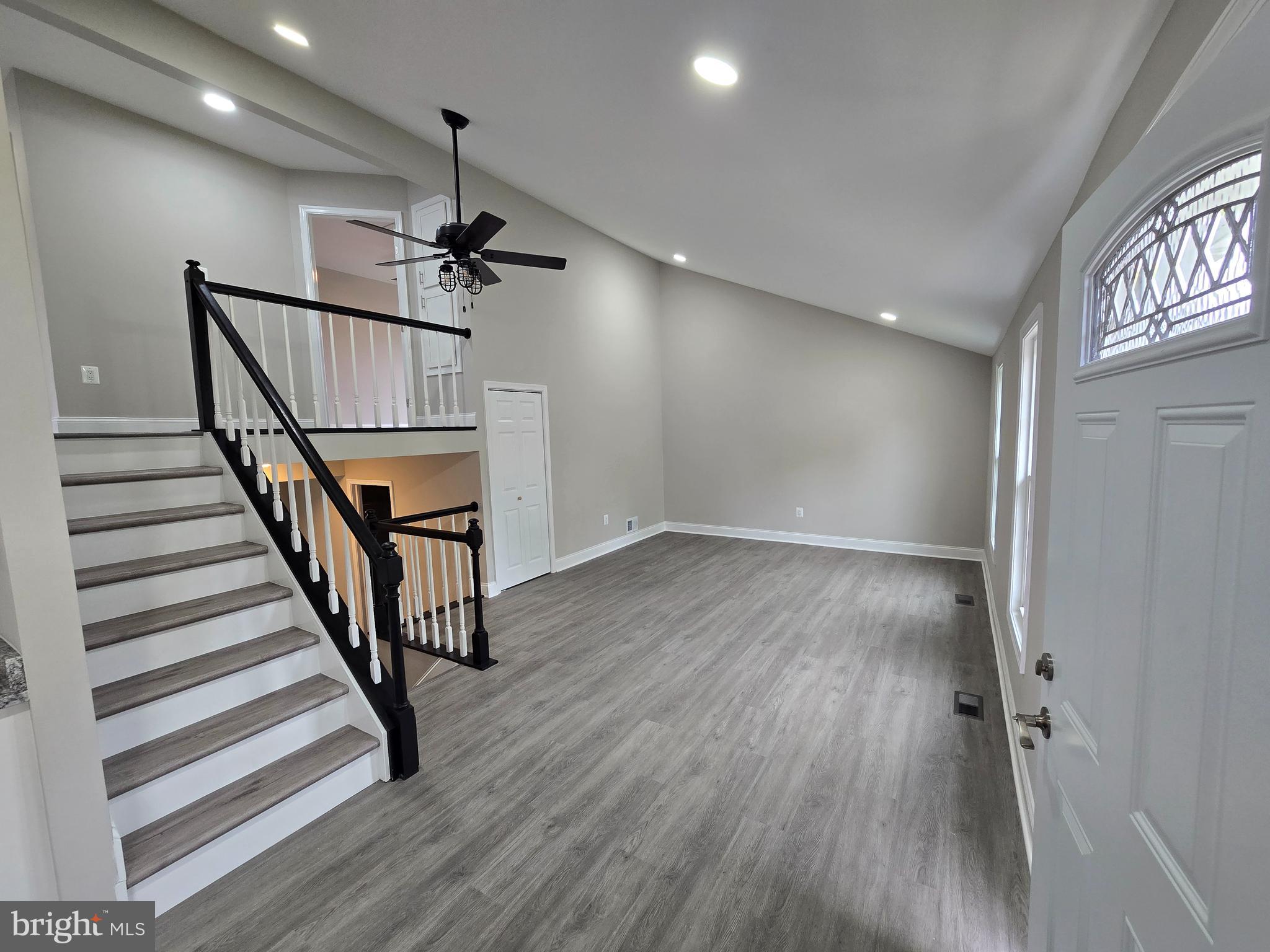 FOX RUN ESTATES - Residential