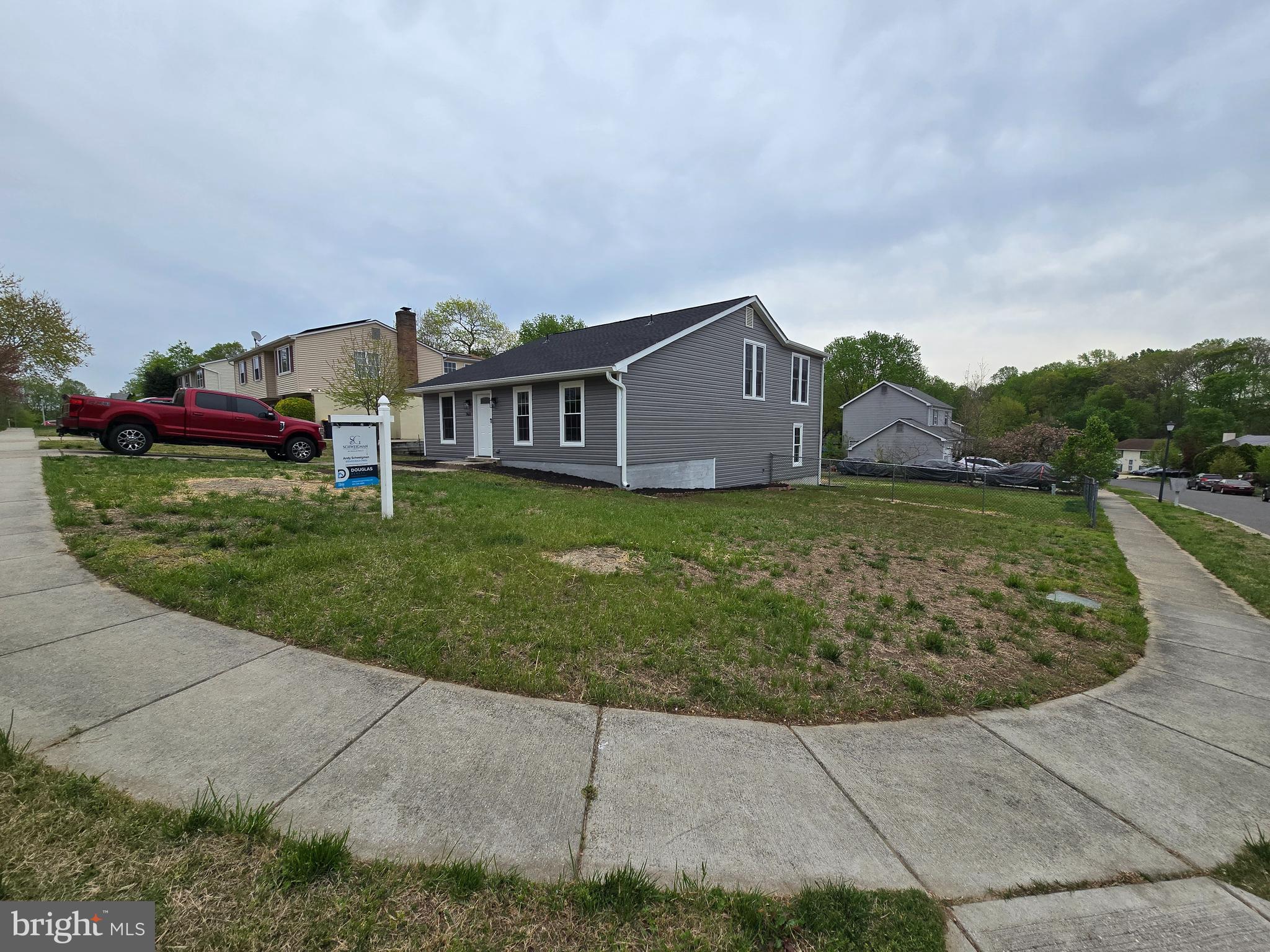 FOX RUN ESTATES - Residential