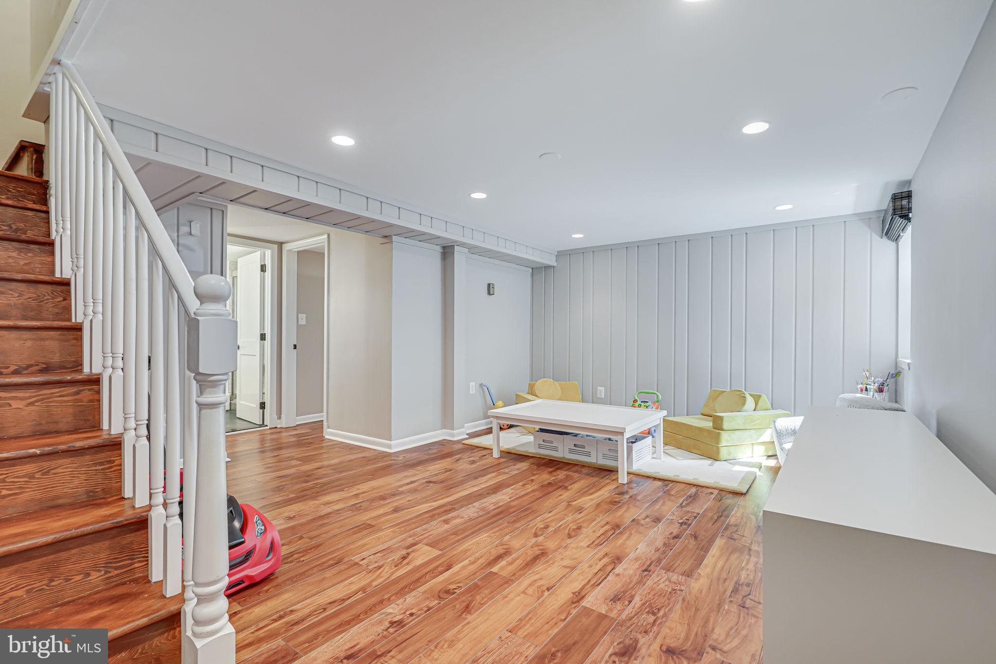 ROSEMONT - Residential