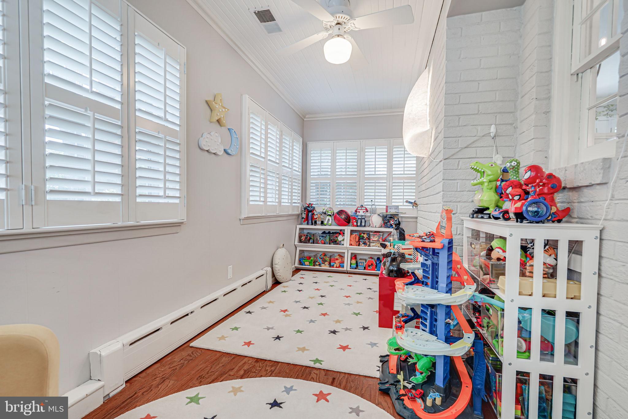 ROSEMONT - Residential