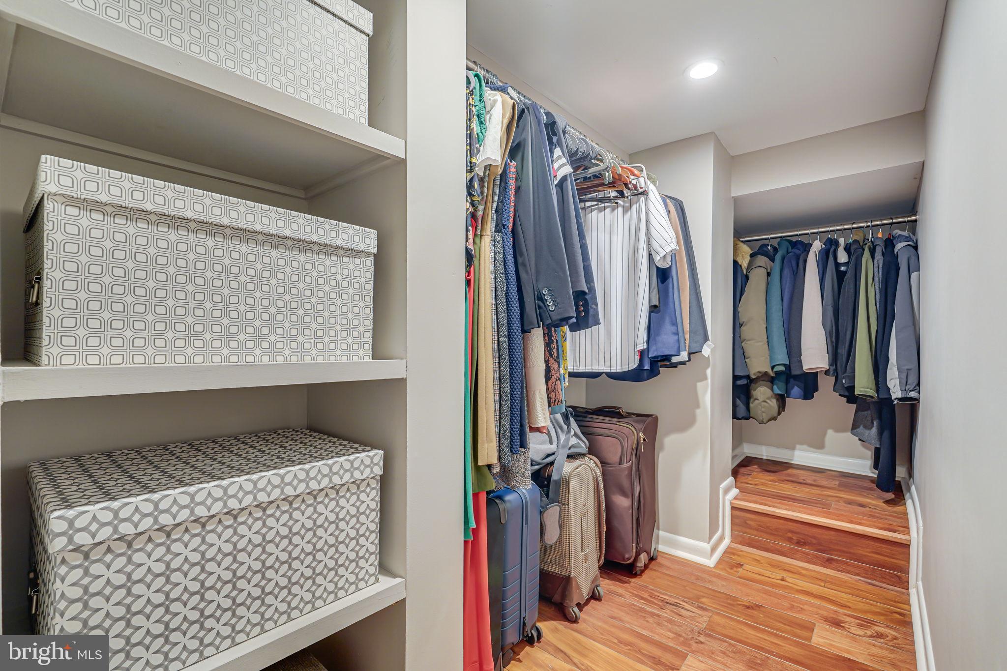 ROSEMONT - Residential