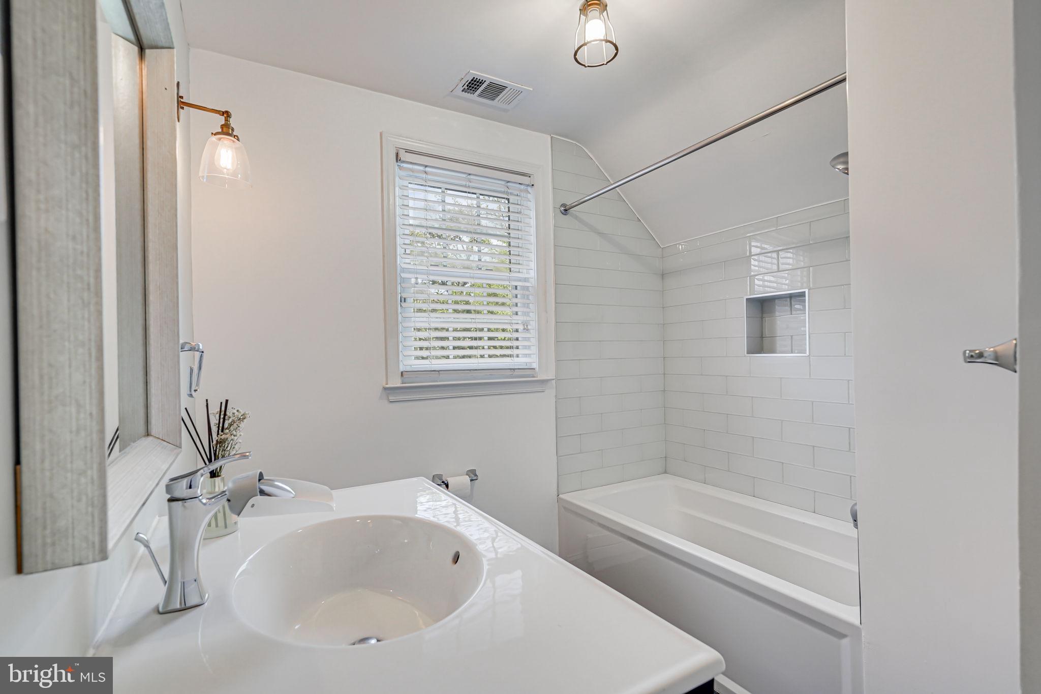 ROSEMONT - Residential