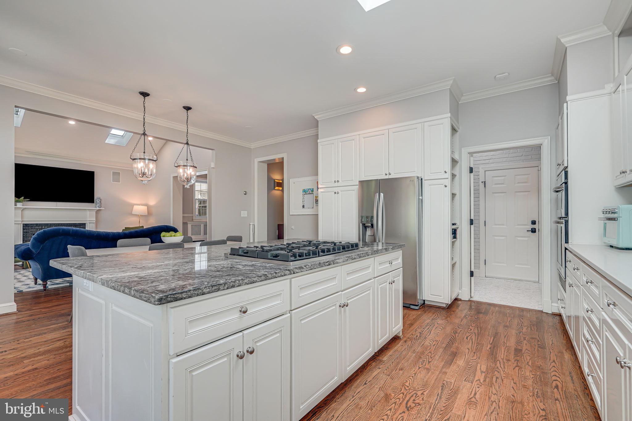 ROSEMONT - Residential