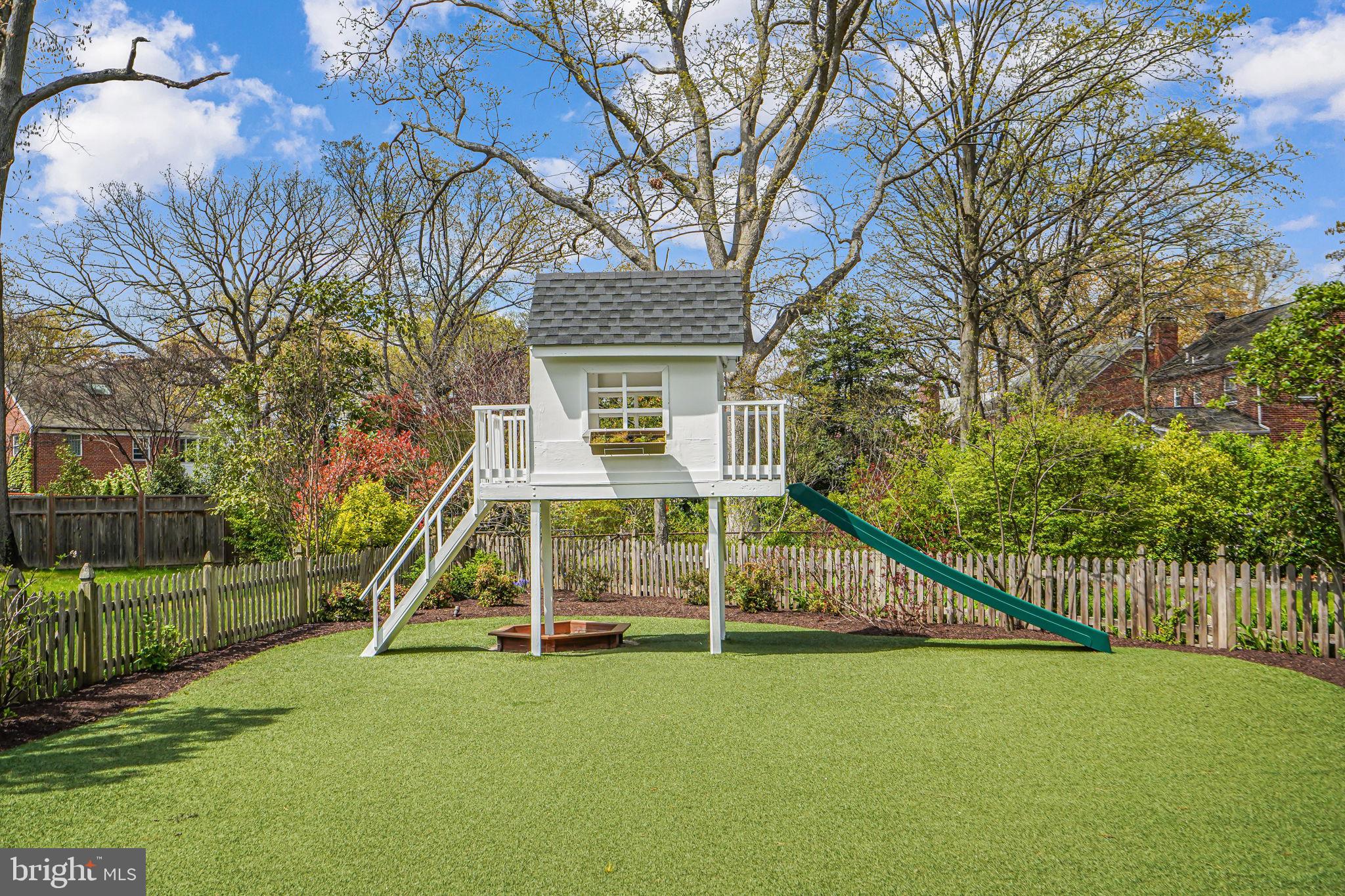 ROSEMONT - Residential