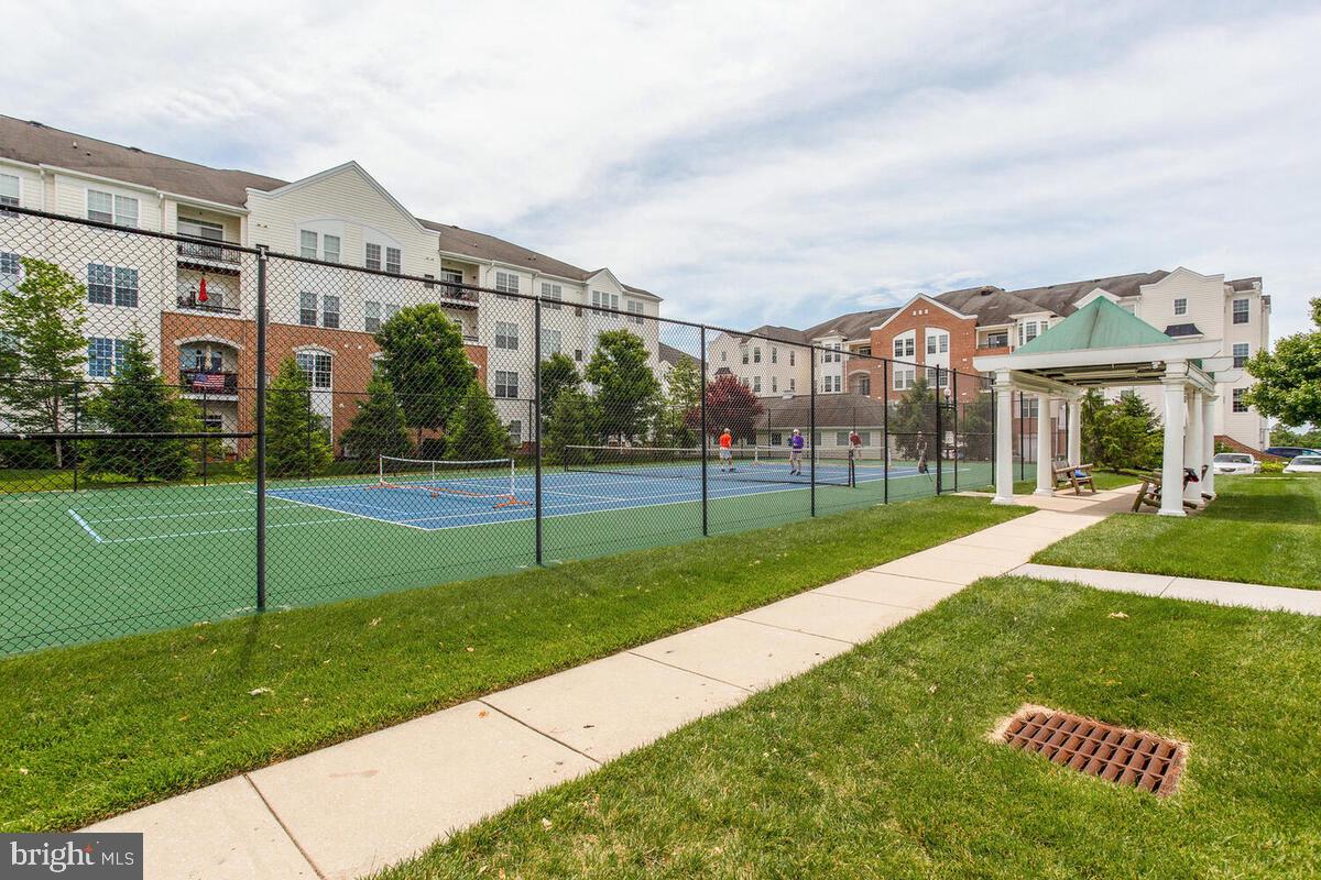 GATHERINGS AT LYNDWOOD - Residential