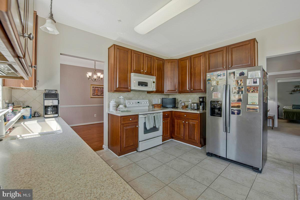 GATHERINGS AT LYNDWOOD - Residential