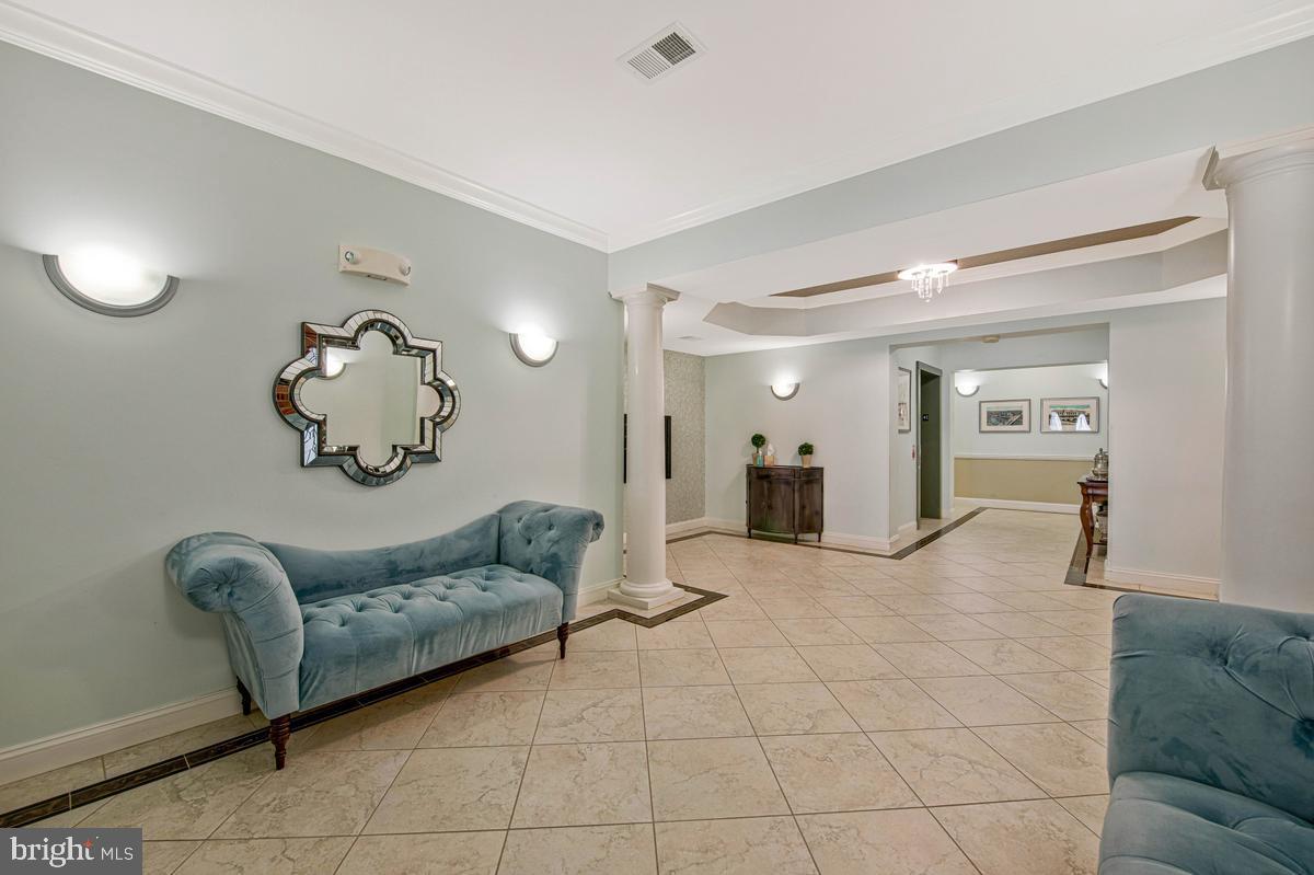 GATHERINGS AT LYNDWOOD - Residential