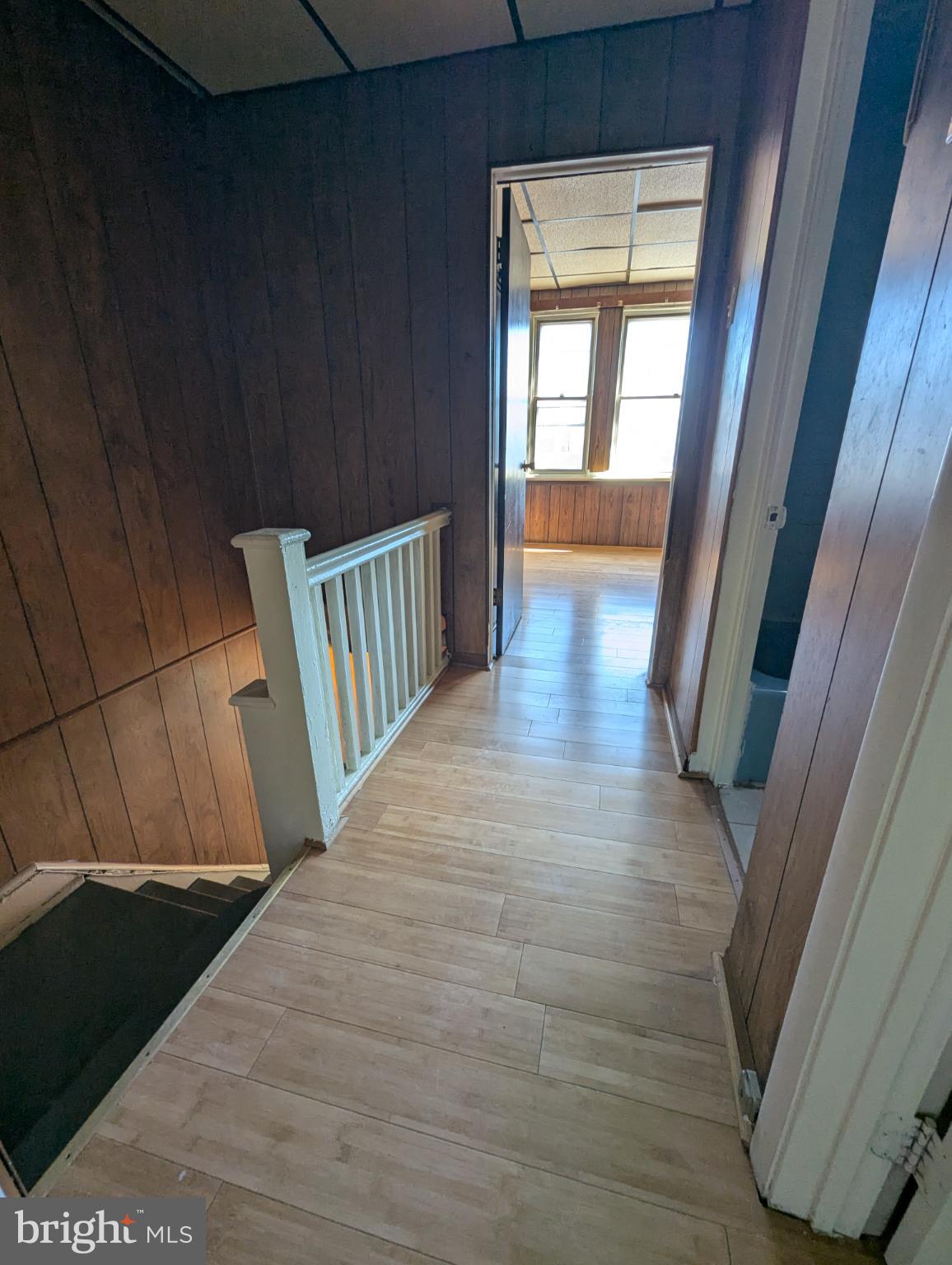 ELMWOOD PARK - Residential