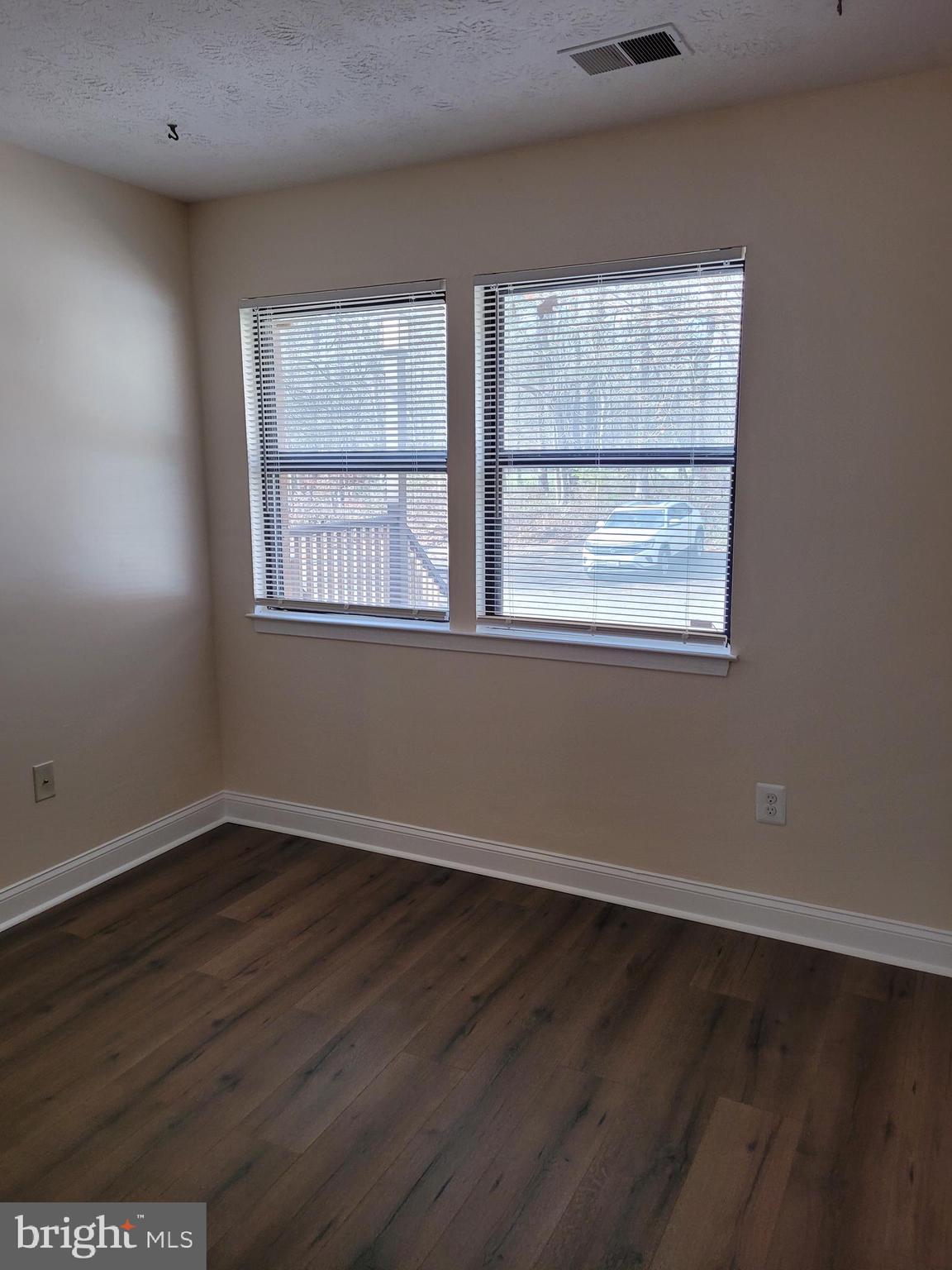 KINGS CONTRIVANCE - Residential Lease