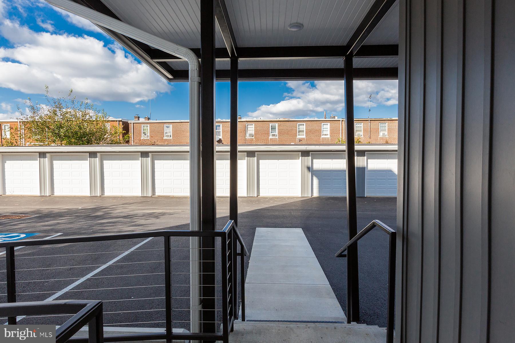 STADIUM DISTRICT - Residential Lease