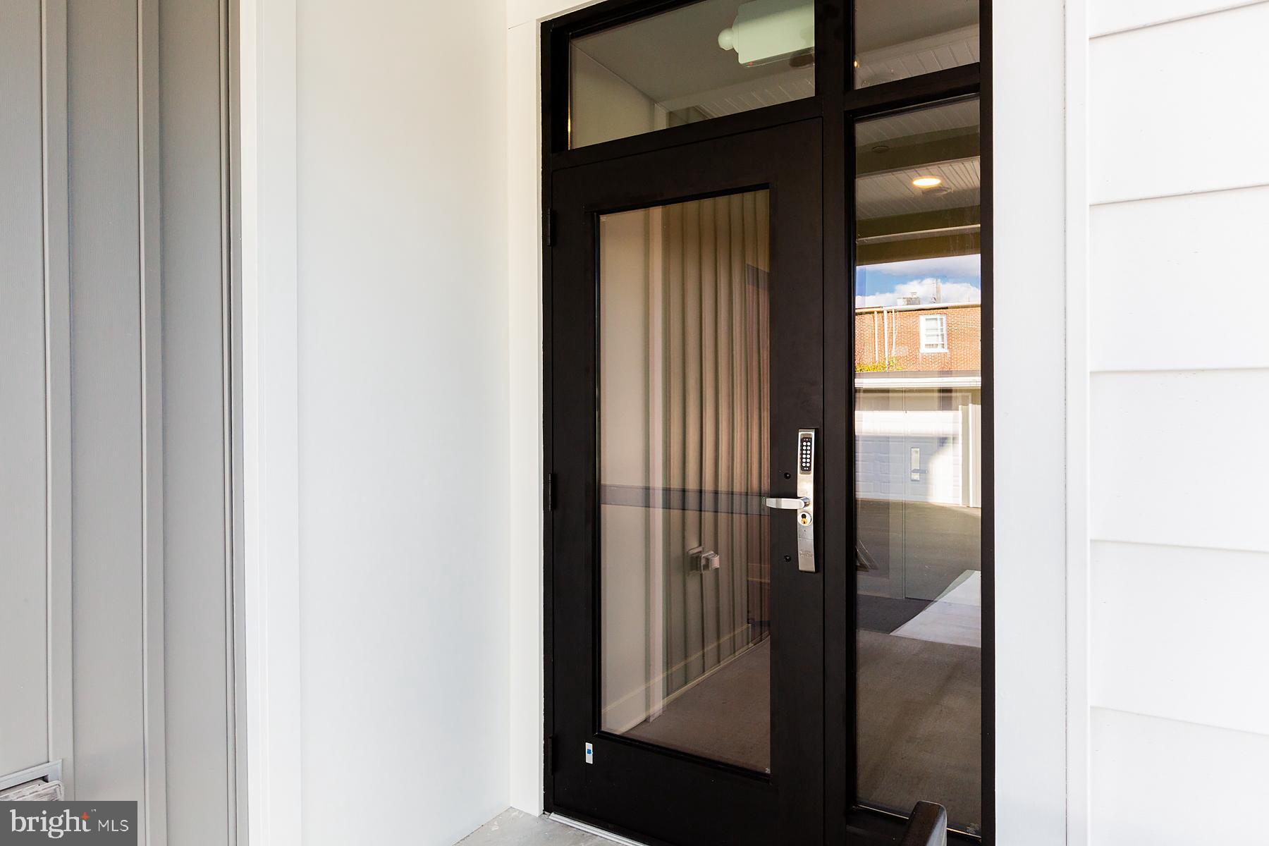 STADIUM DISTRICT - Residential Lease