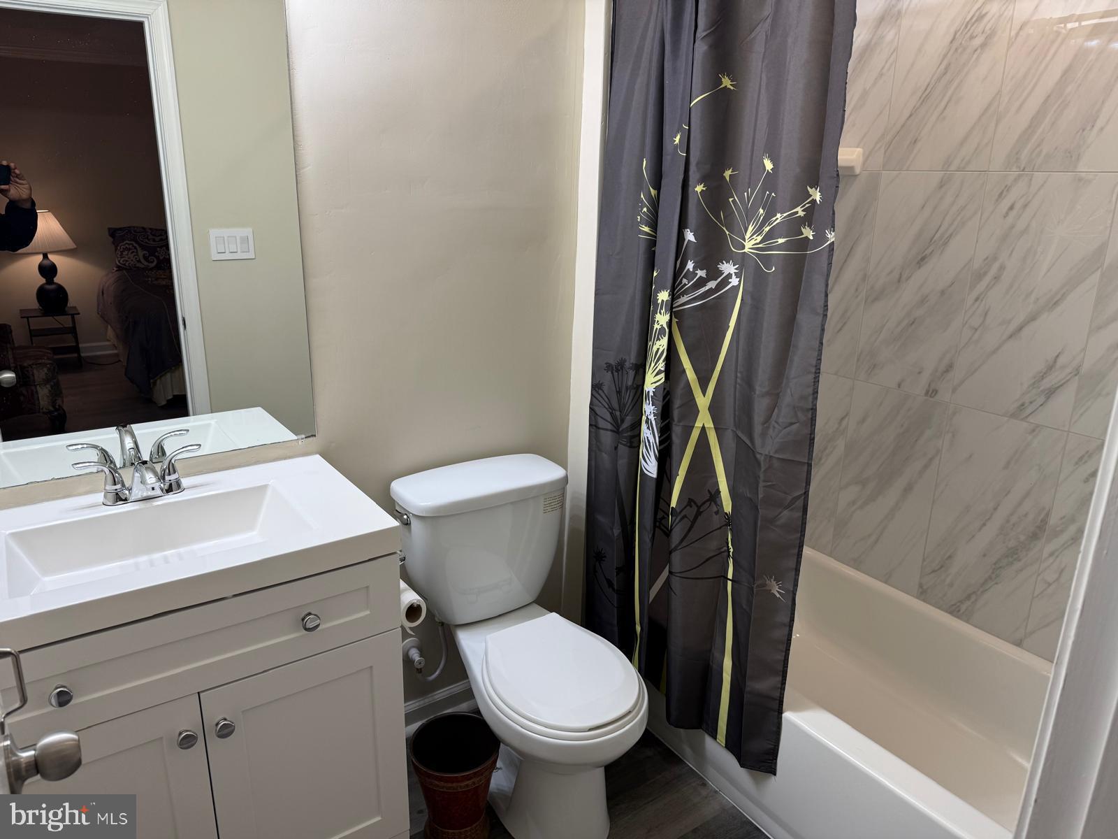 JAPONICA - Residential Lease